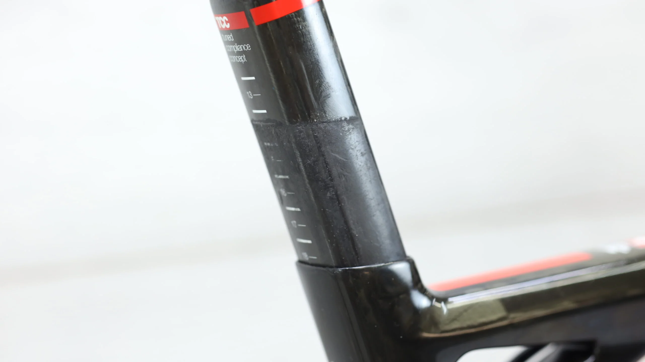 2011 BMC Teammachine SLR01  Road Bike - 55cm - Image 16