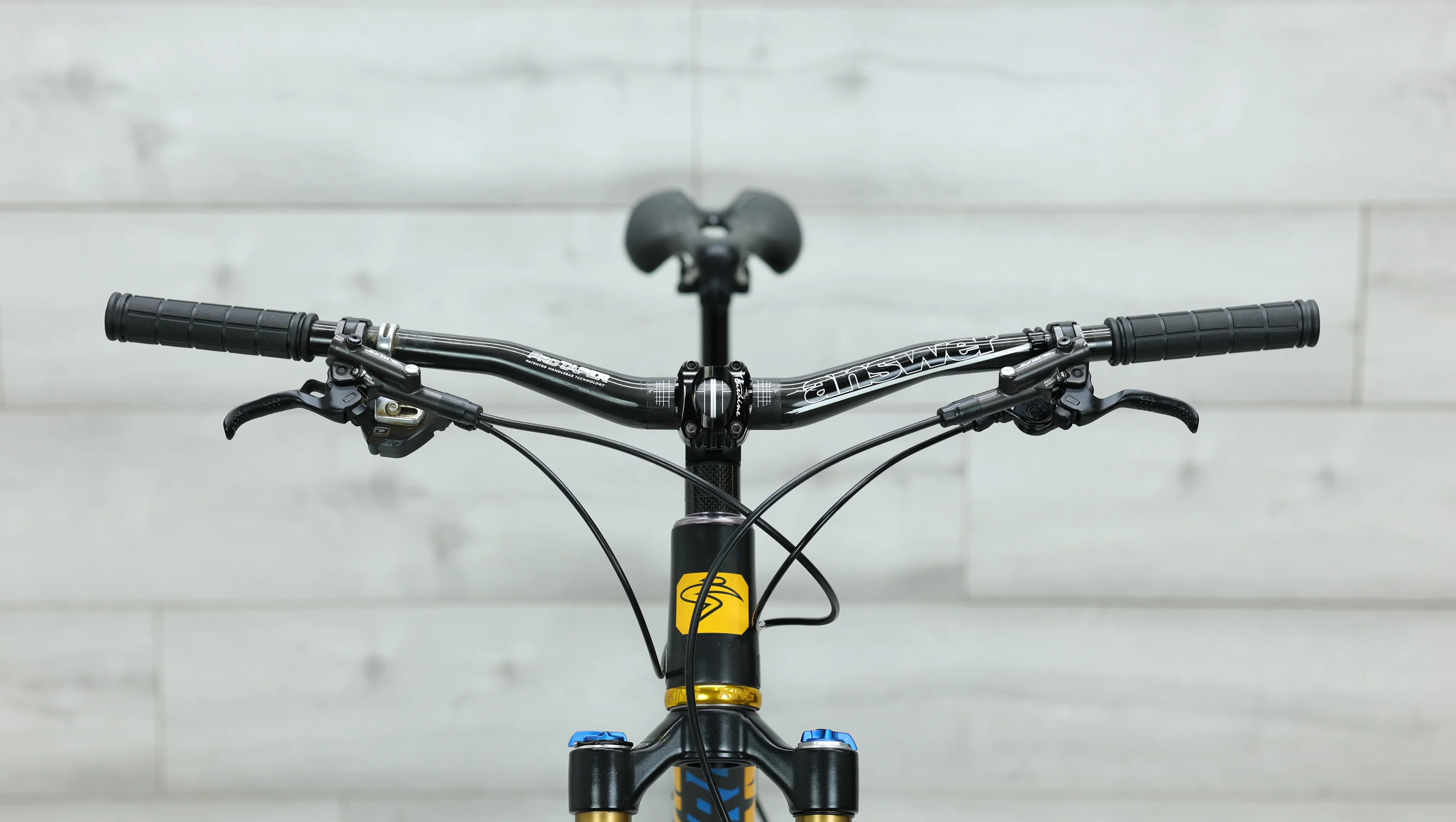 2014 Santa Cruz Bronson C Mountain Bike - Large - Image 11