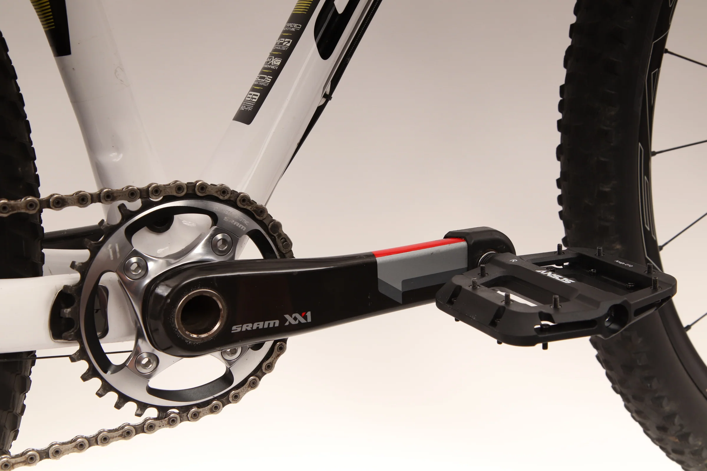 2014 SCOTT SCALE 900 RC   Mountain Bike - Medium - Image 4