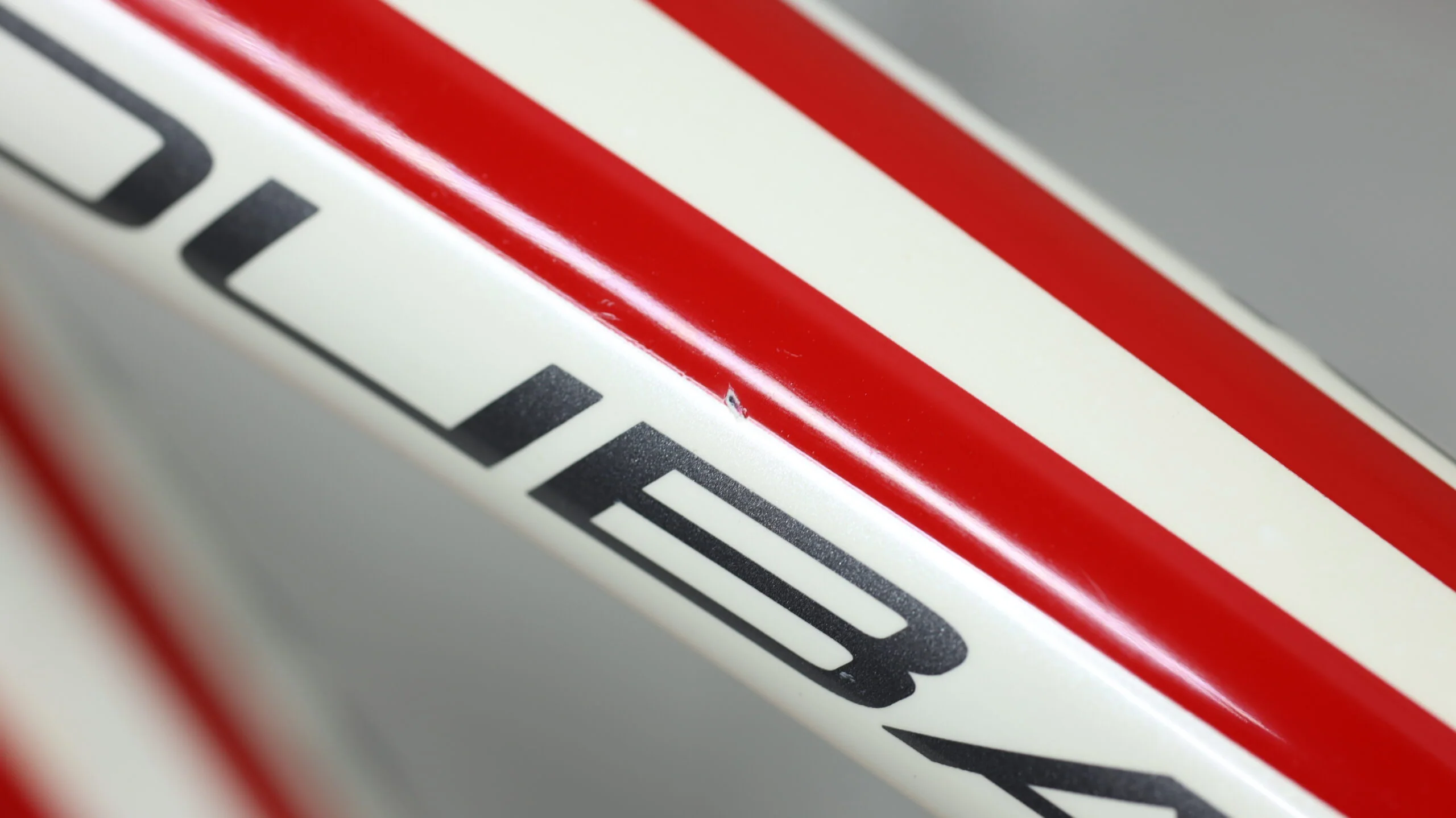 2014 Specialized Roubaix SL4 Pro Road Bike - 54cm - Image 13