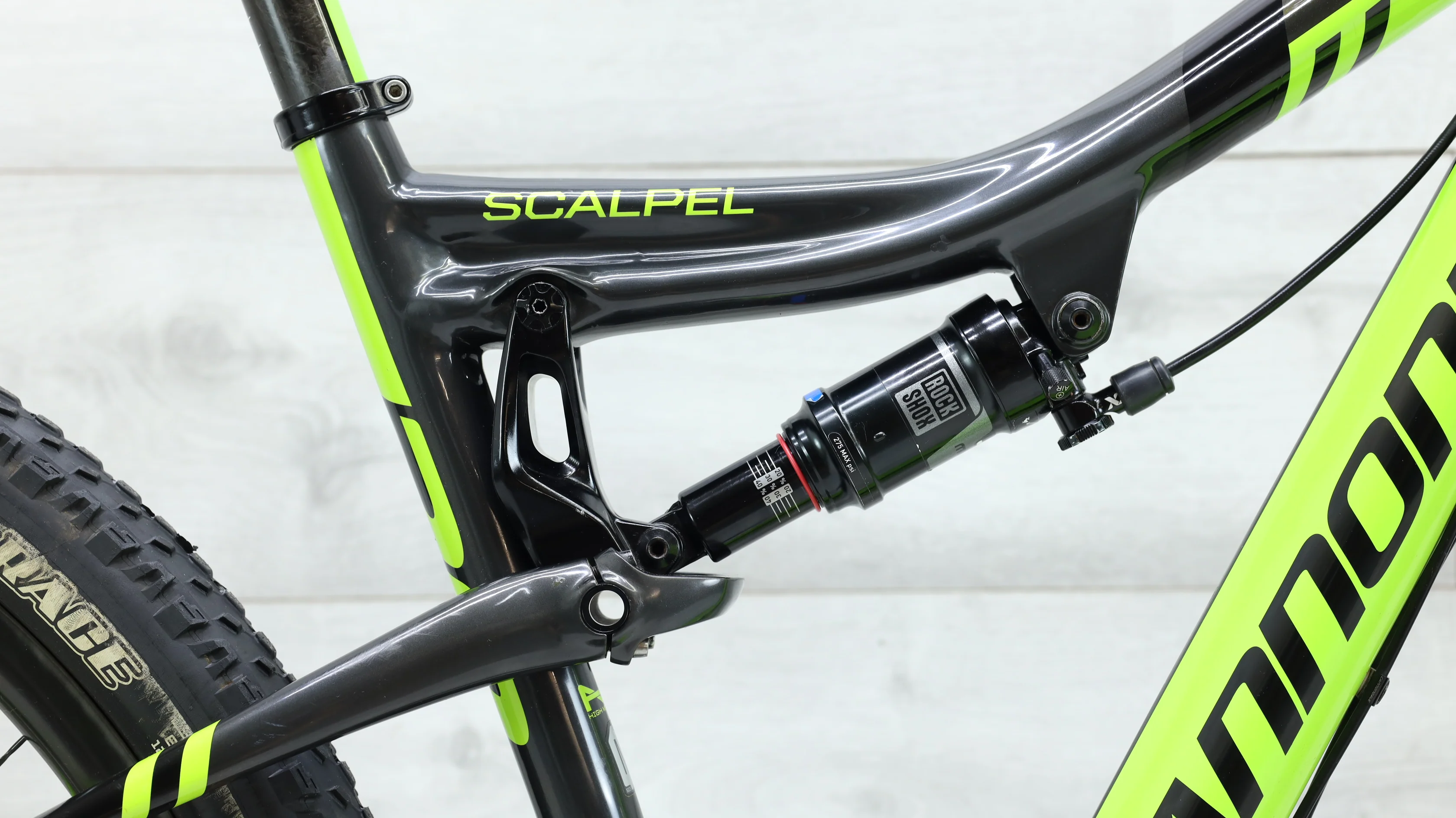 2015 Cannondale Scalpel 29 Carbon Team Mountain Bike - Medium - Image 9