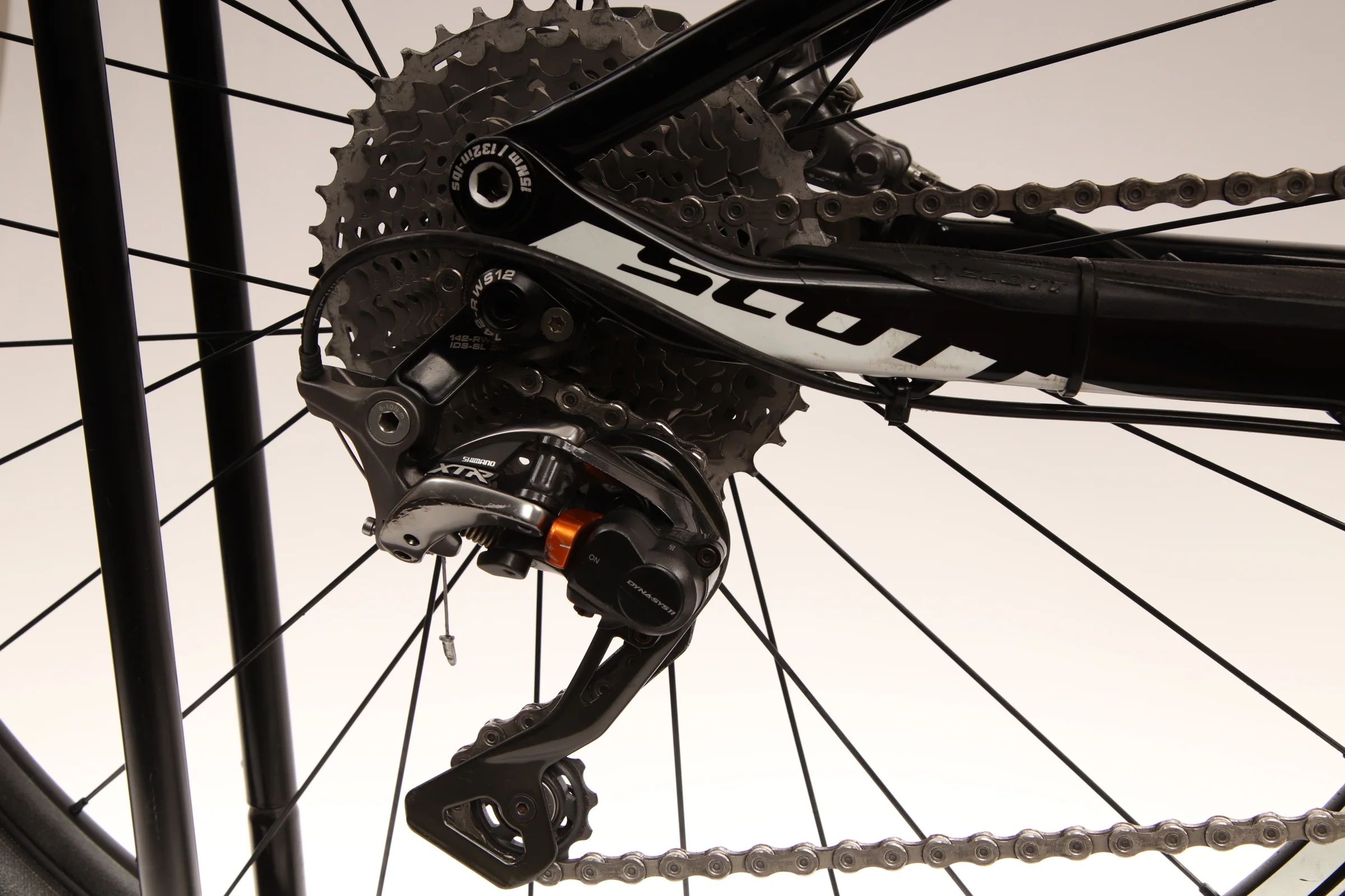 2015 SCOTT SPARK 700 PREMIUM  Mountain Bike - Medium - Image 12