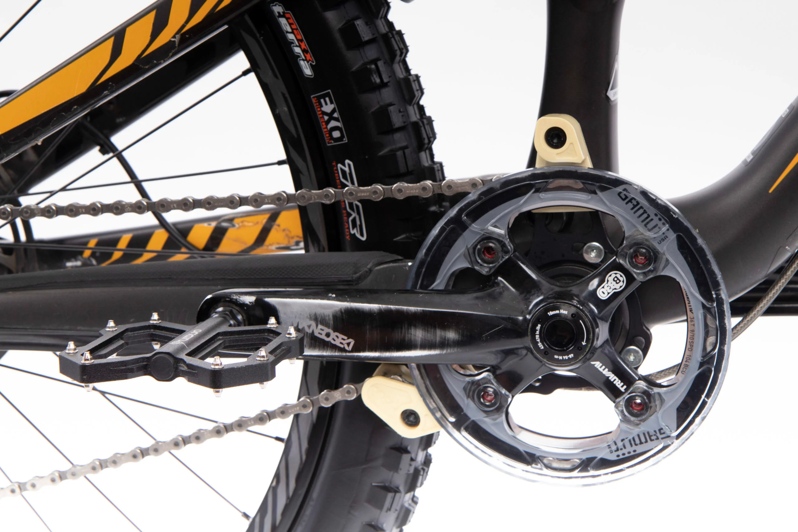 2015 SPECIALIZED ENDURO EXPERT EVO 650B  Mountain Bike - Large - Image 5