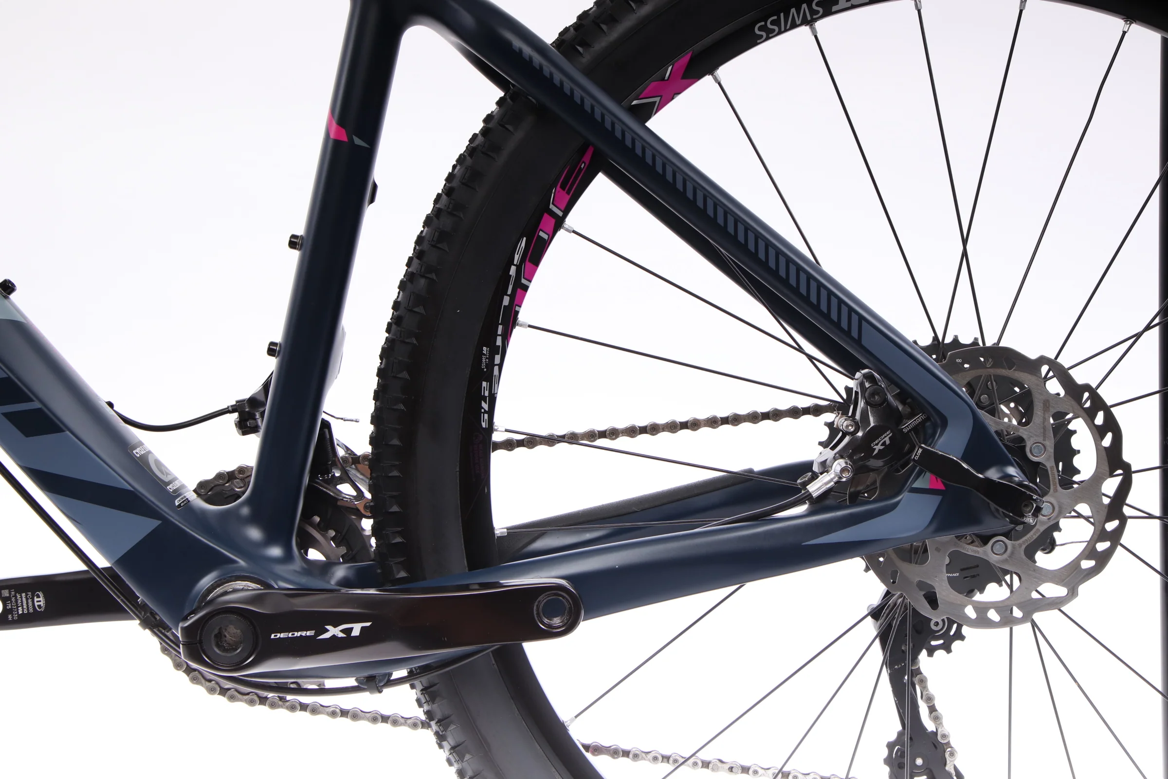 2016 Fuji SLM 2.1  Mountain Bike - Medium - Image 10