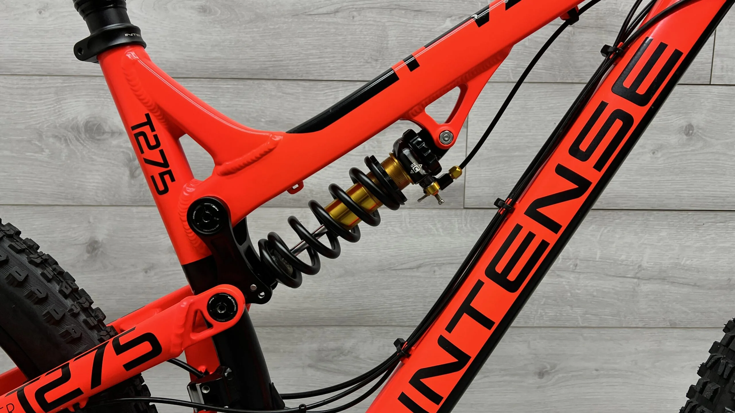 2016 Intense Tracer 275A Mountain Bike - Medium - Image 8