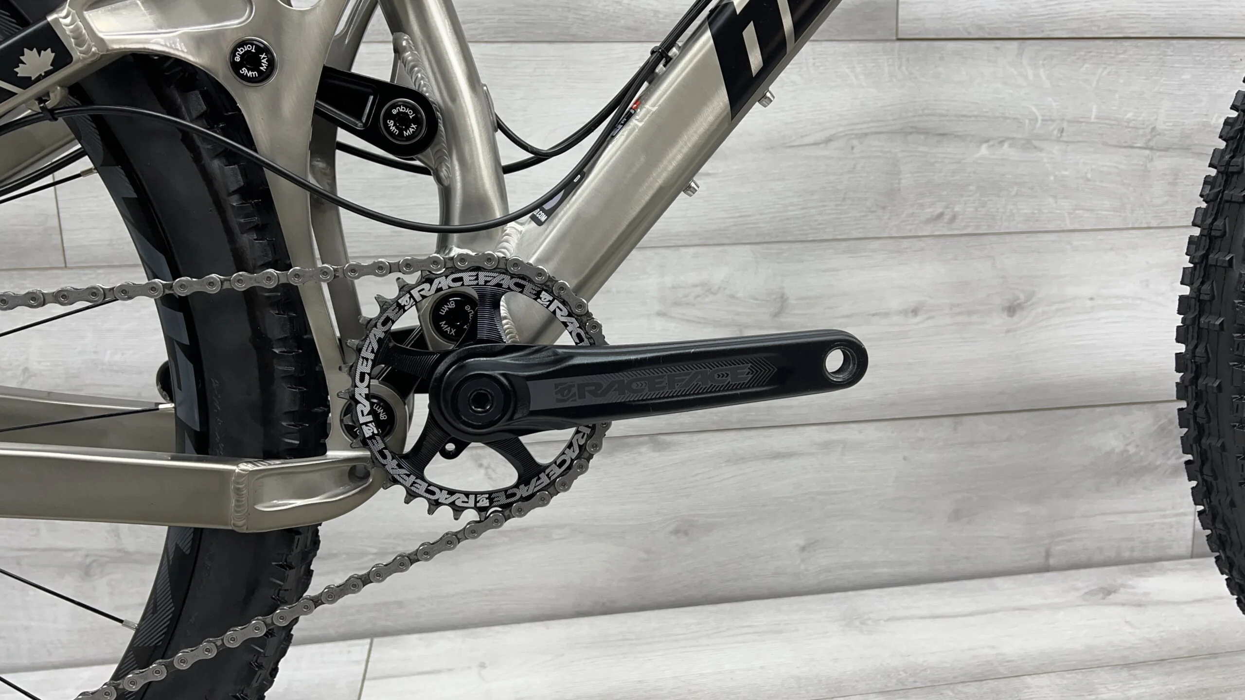 2017 Banshee Rune  Mountain Bike - Large - Image 4