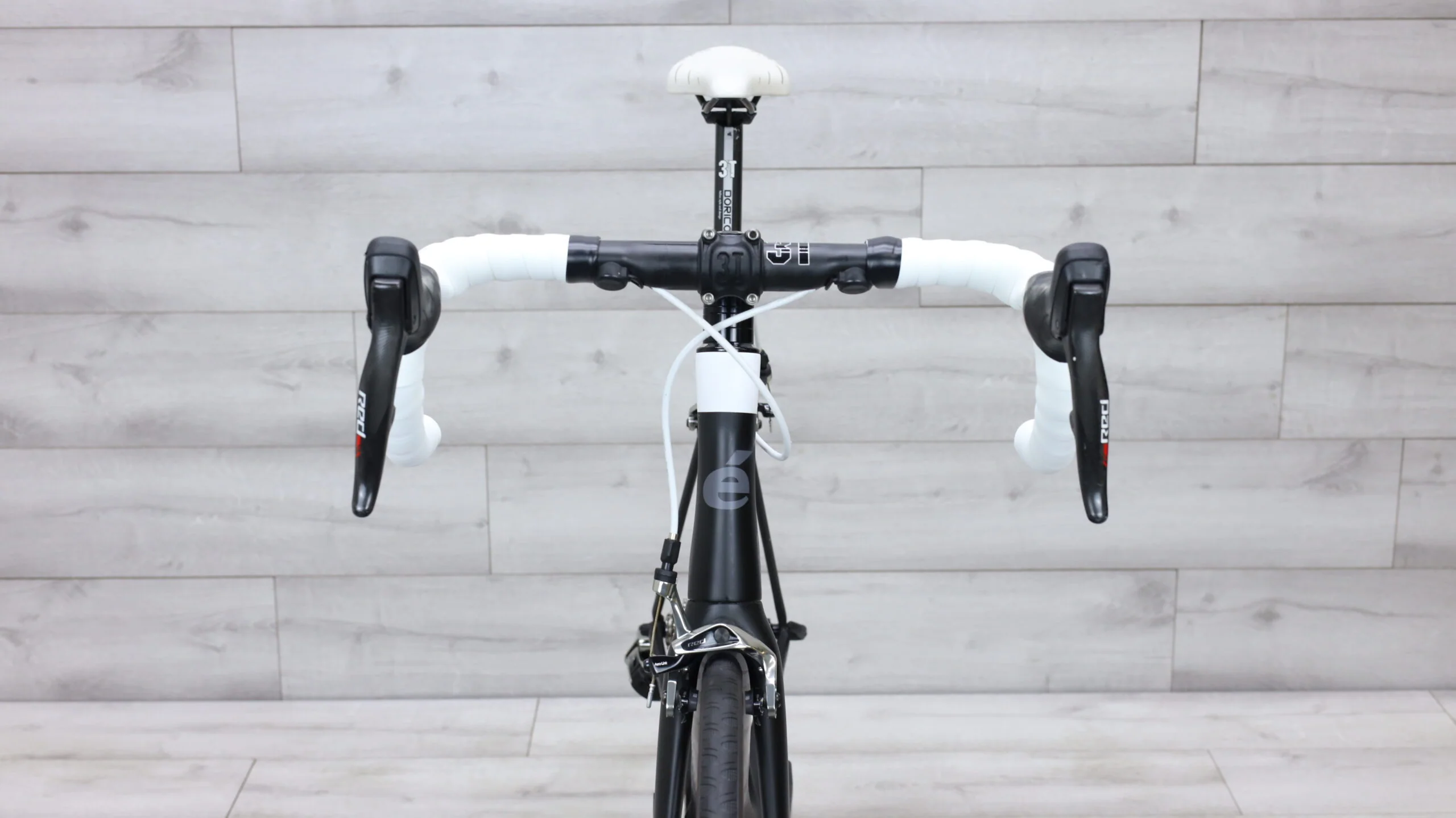 2017 Cervelo R3 Red eTap Road Bike - 56cm - Image 9
