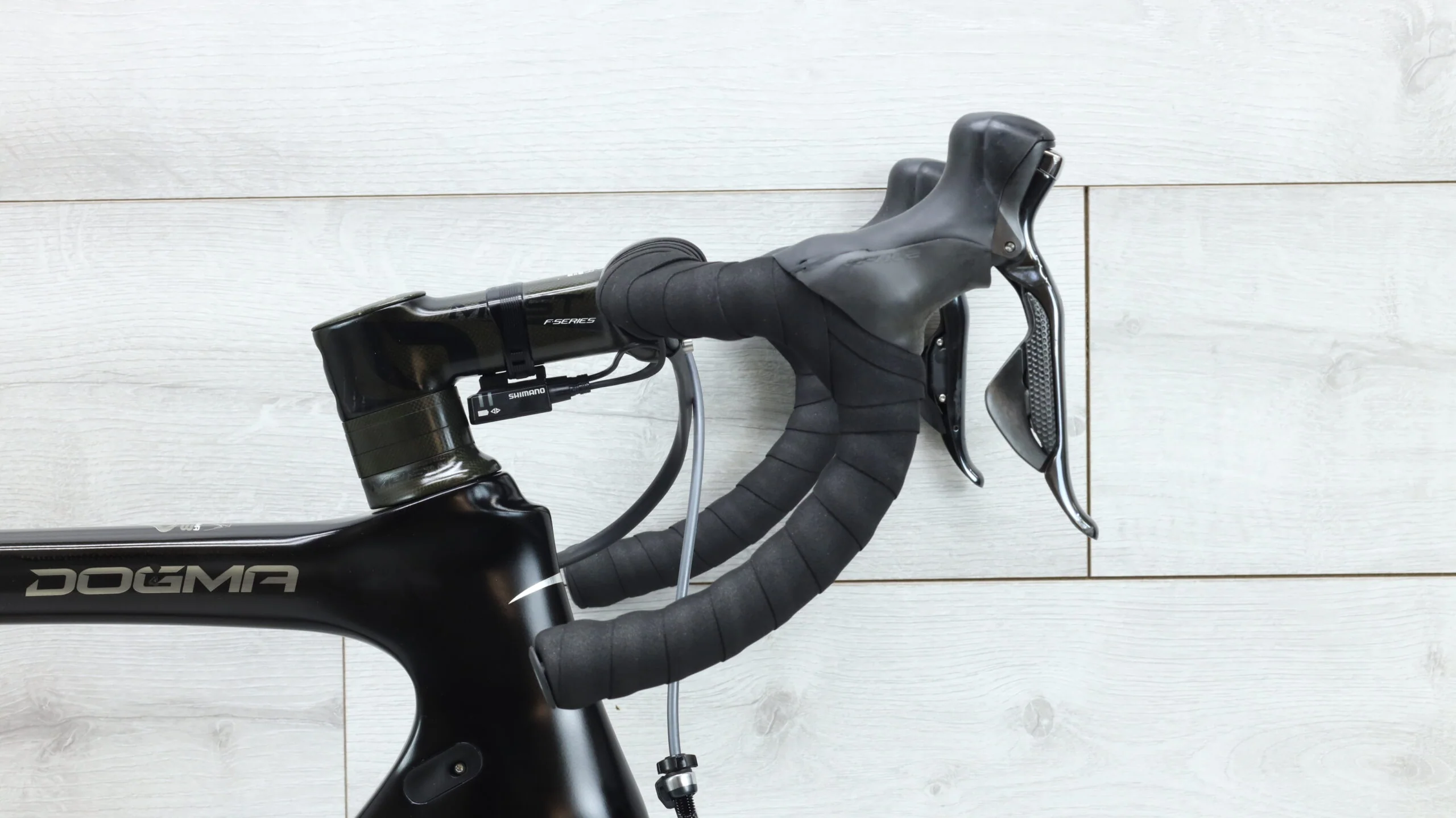 2017 Pinarello Dogma F8 Road Bike - 56cm - Image 9