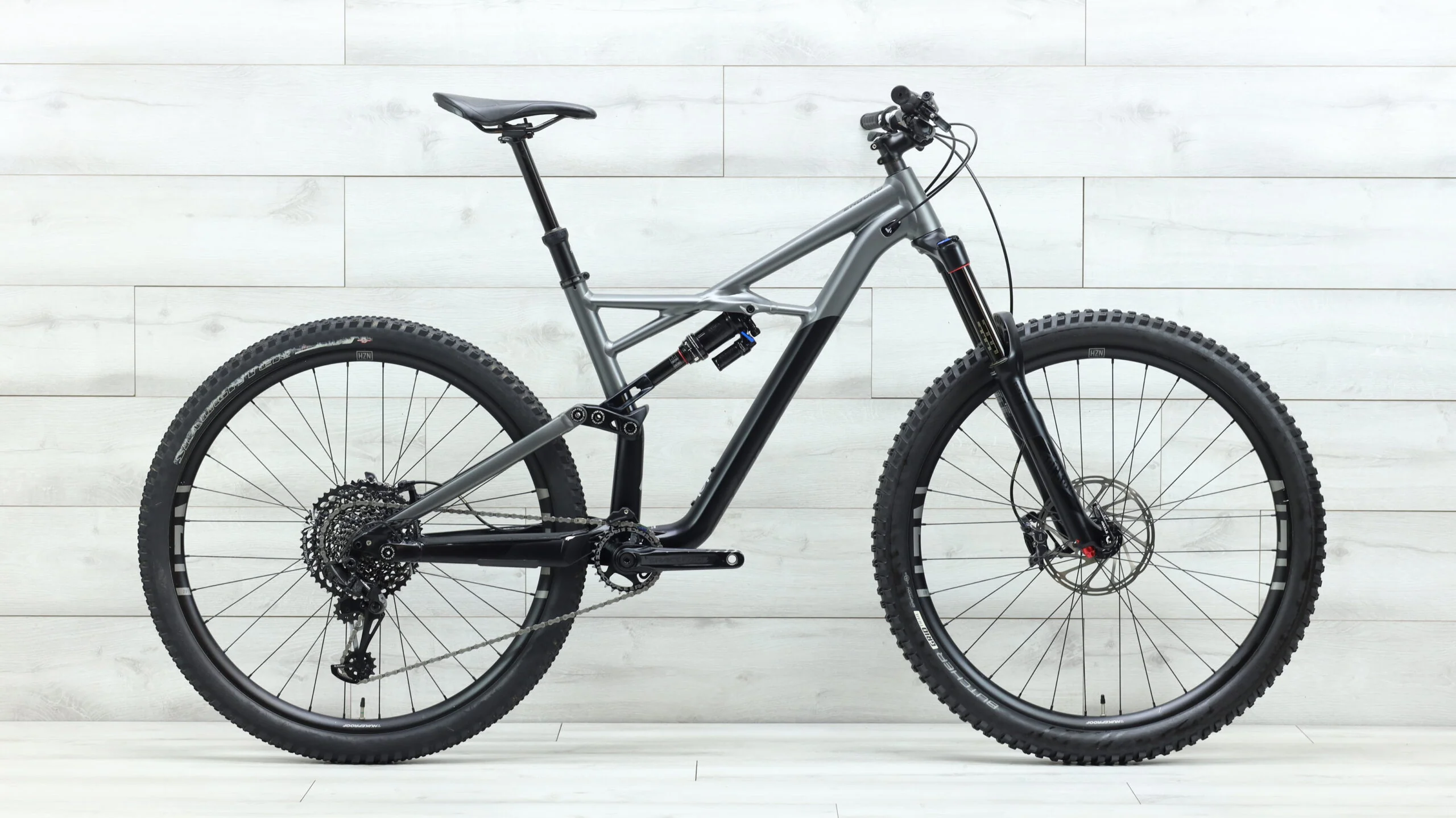 2017 Specialized Enduro Comp Mountain Bike - Large