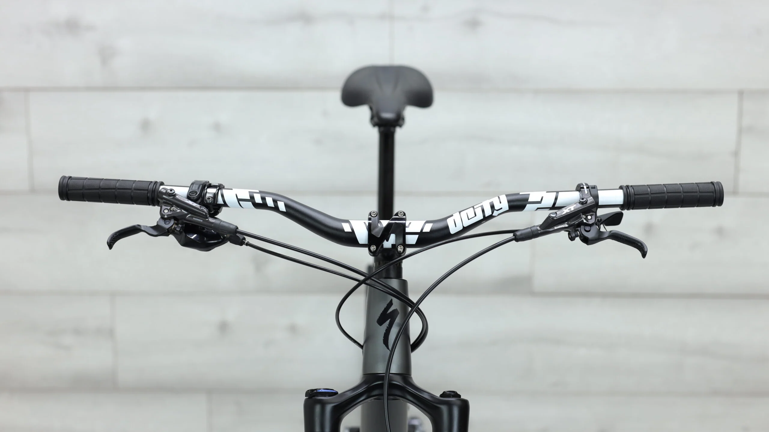 2017 Specialized Enduro Comp Mountain Bike - Large - Image 12