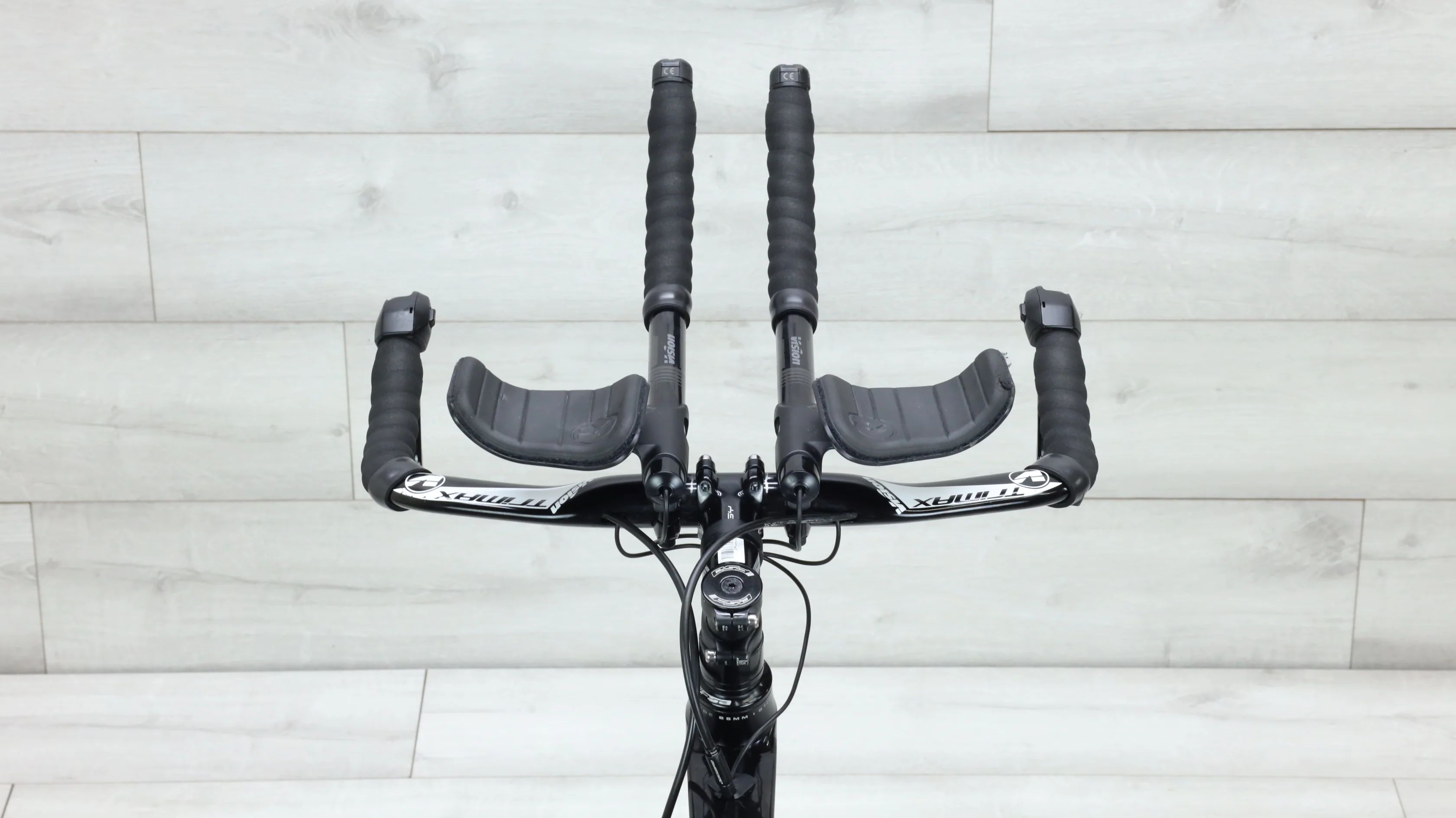 2018 Argon 18 E-117 TRI + Triathlon Bike - Medium - Image 12