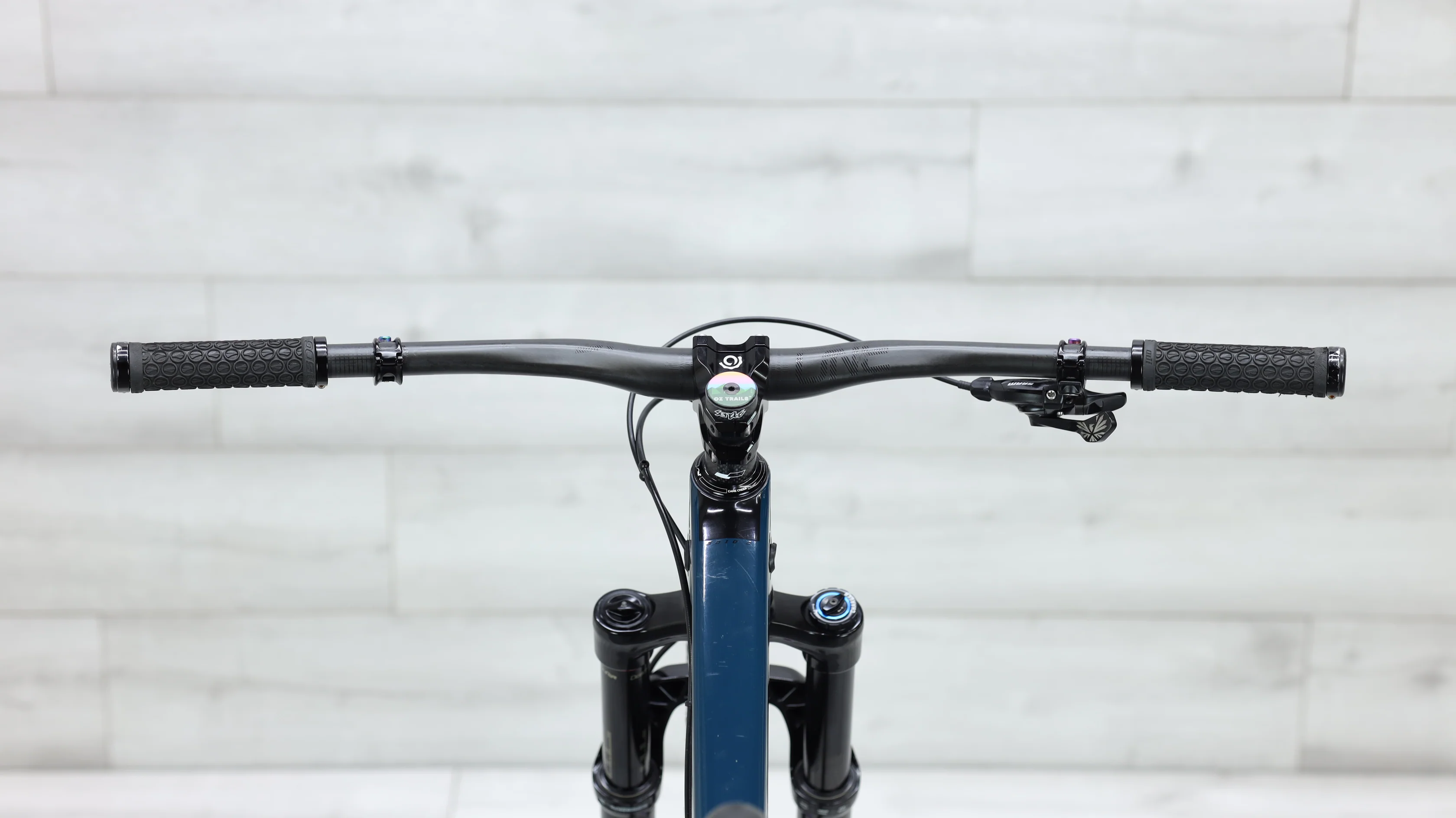 2018 SANTA CRUZ 5010 CARBON  Mountain Bike - Large - Image 12