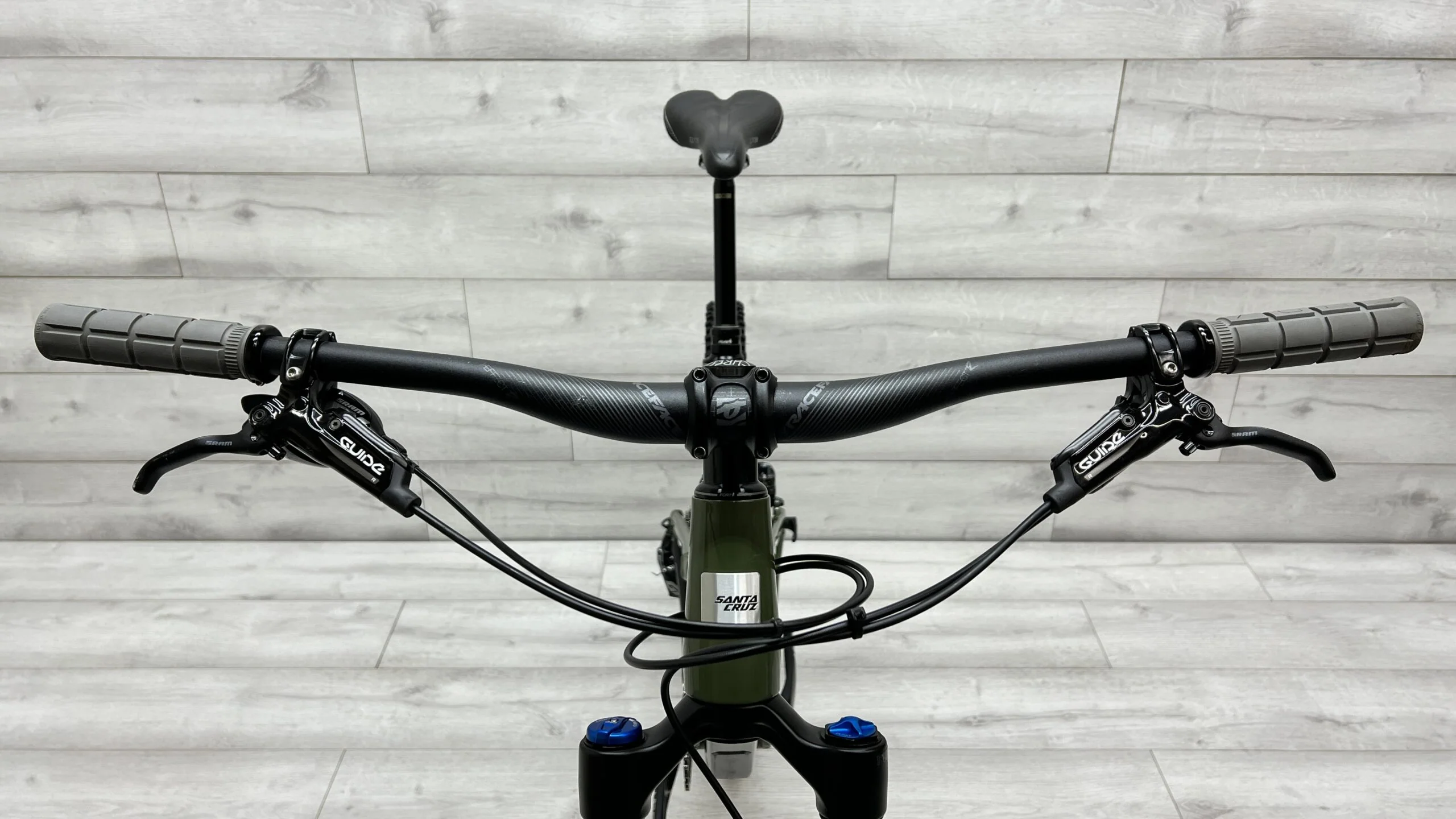 2018 Santa Cruz Bronson  Mountain Bike - Large - Image 11