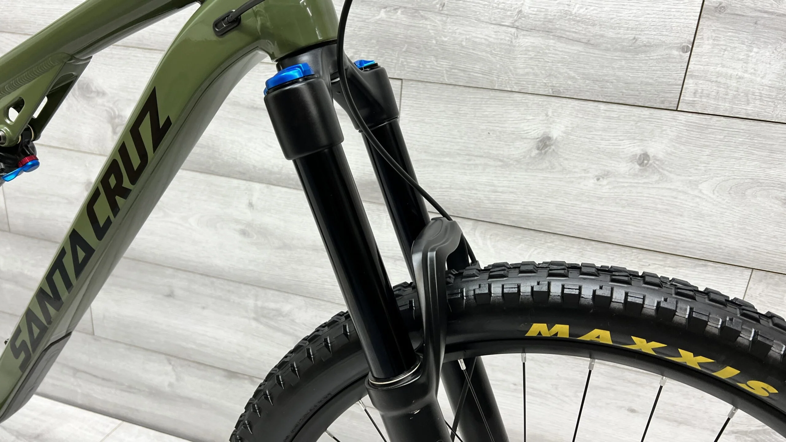 2018 Santa Cruz Bronson  Mountain Bike - Large - Image 6