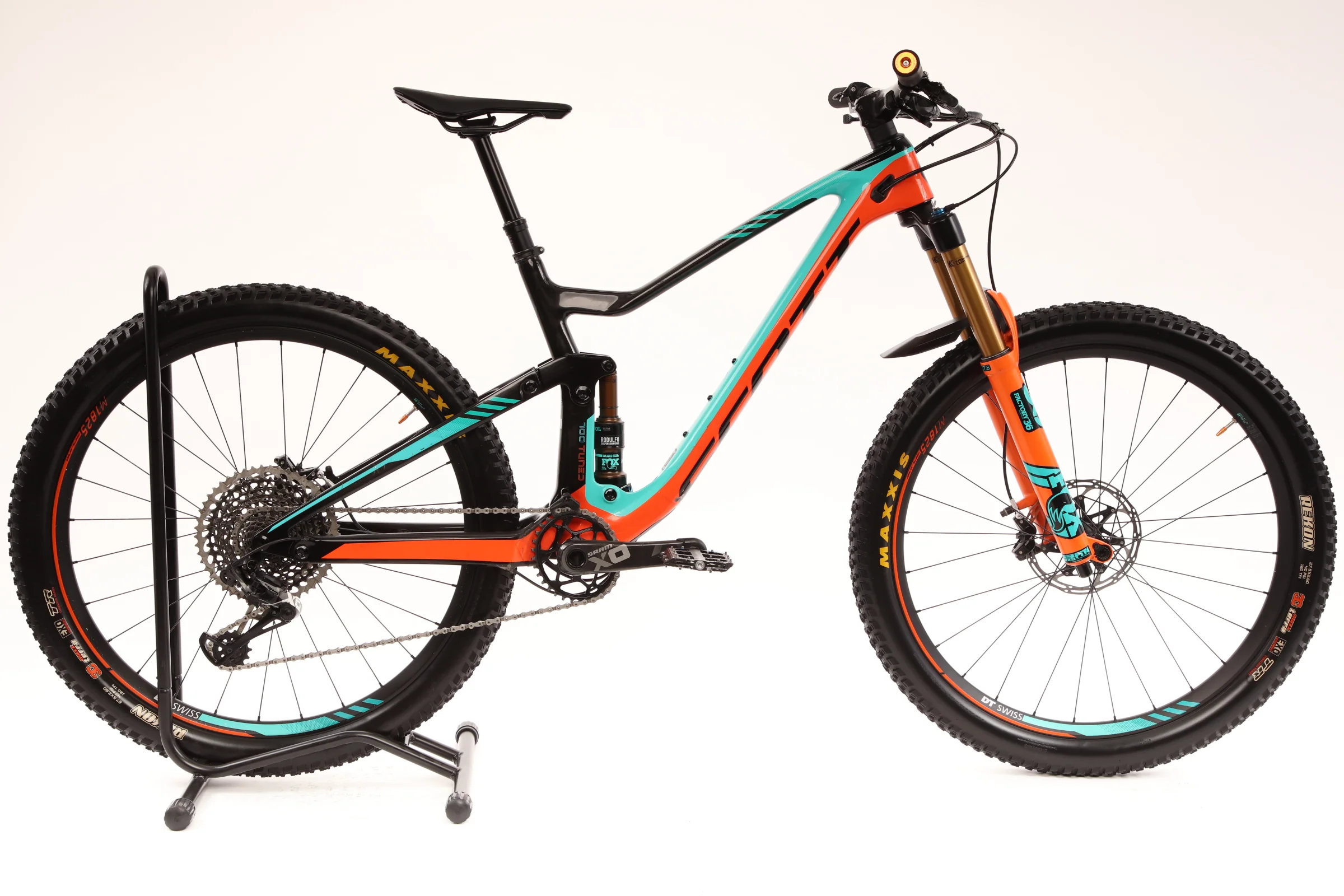 2018 SCOTT GENIUS 700 TUNED  Mountain Bike - Medium