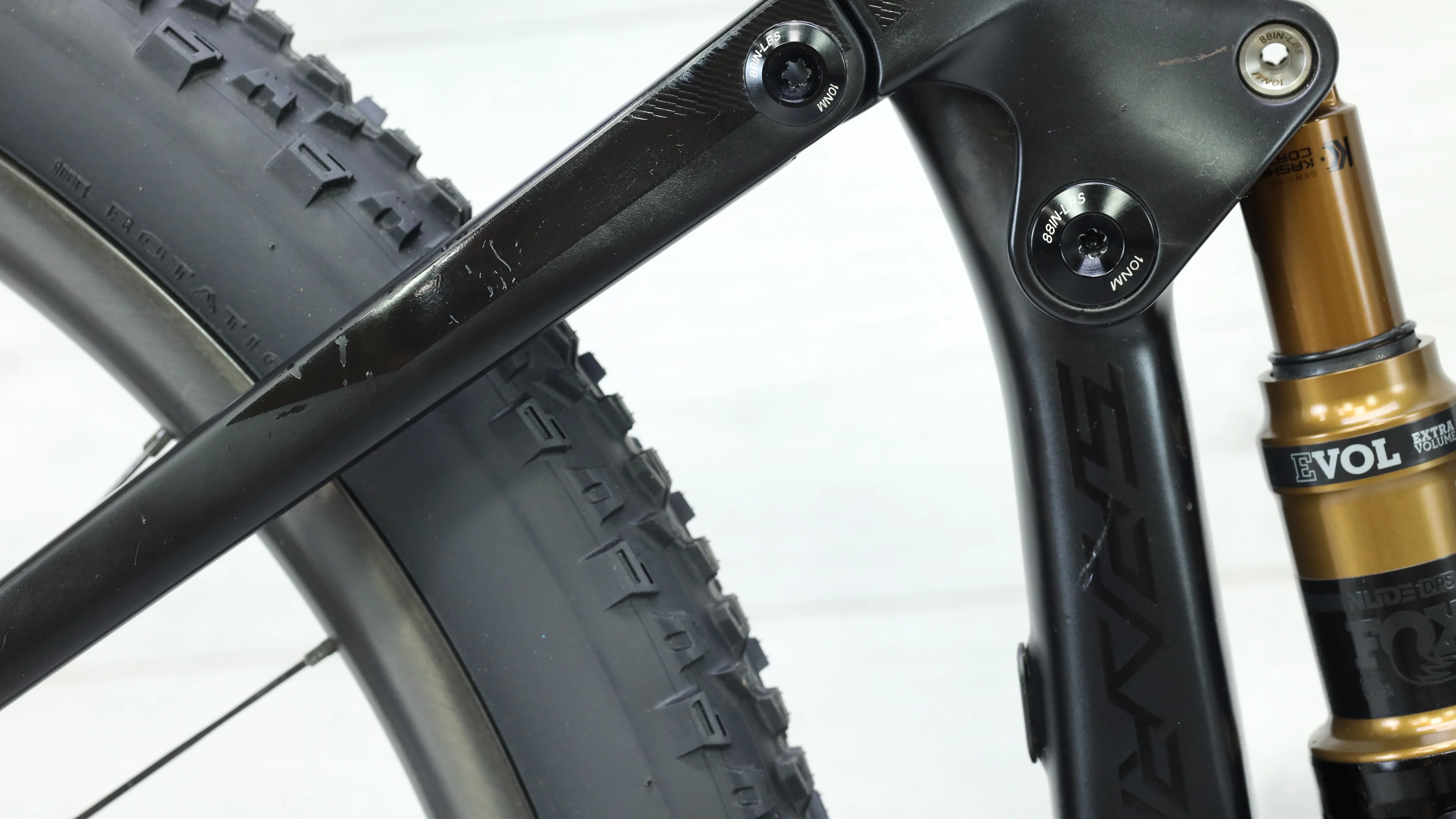 2018 Scott Spark Ultimate Mountain Bike - Medium - Image 17