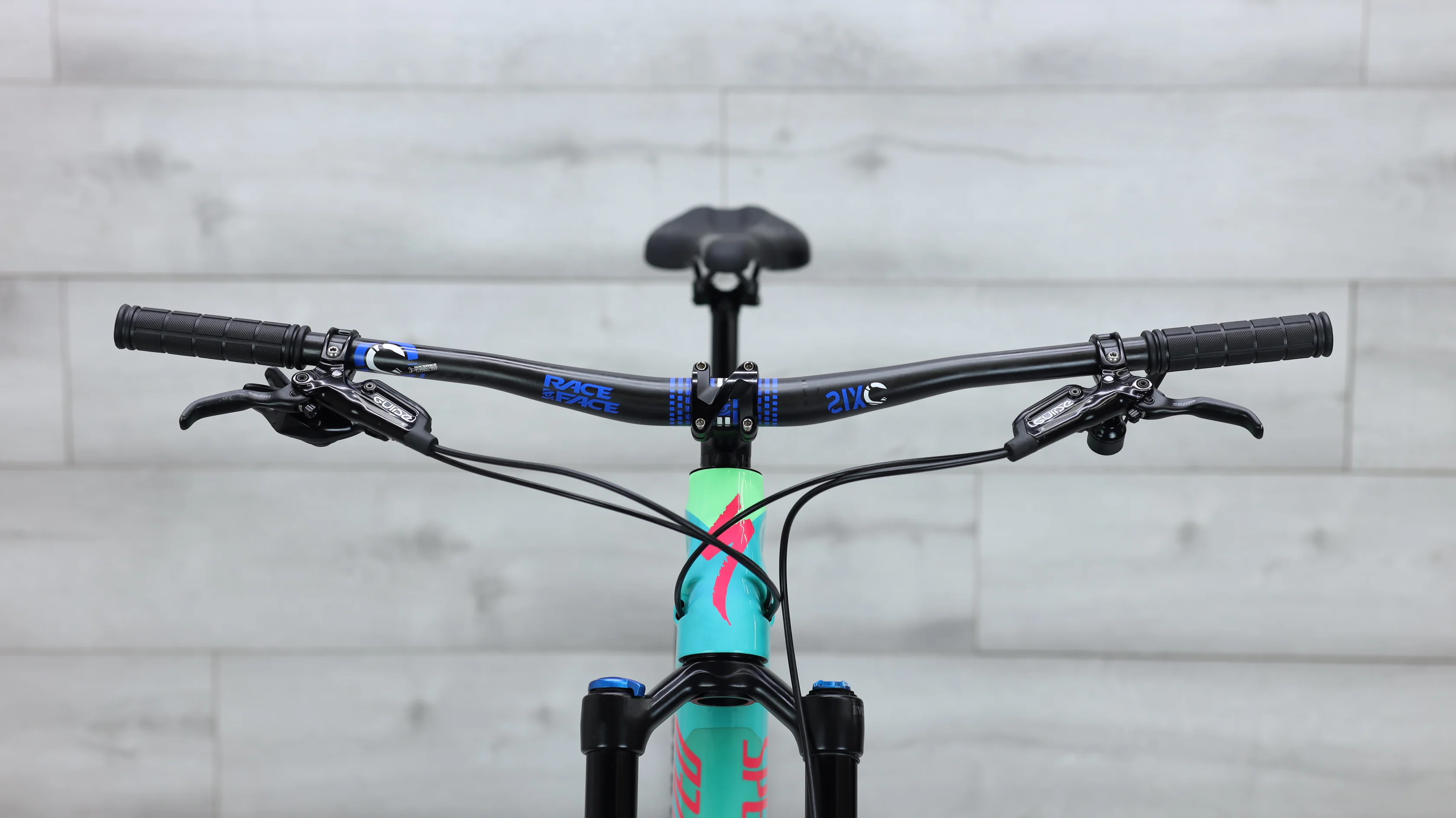 2018 Specialized Stumpjumper Expert 6Fattie Mountain Bike - Large - Image 11