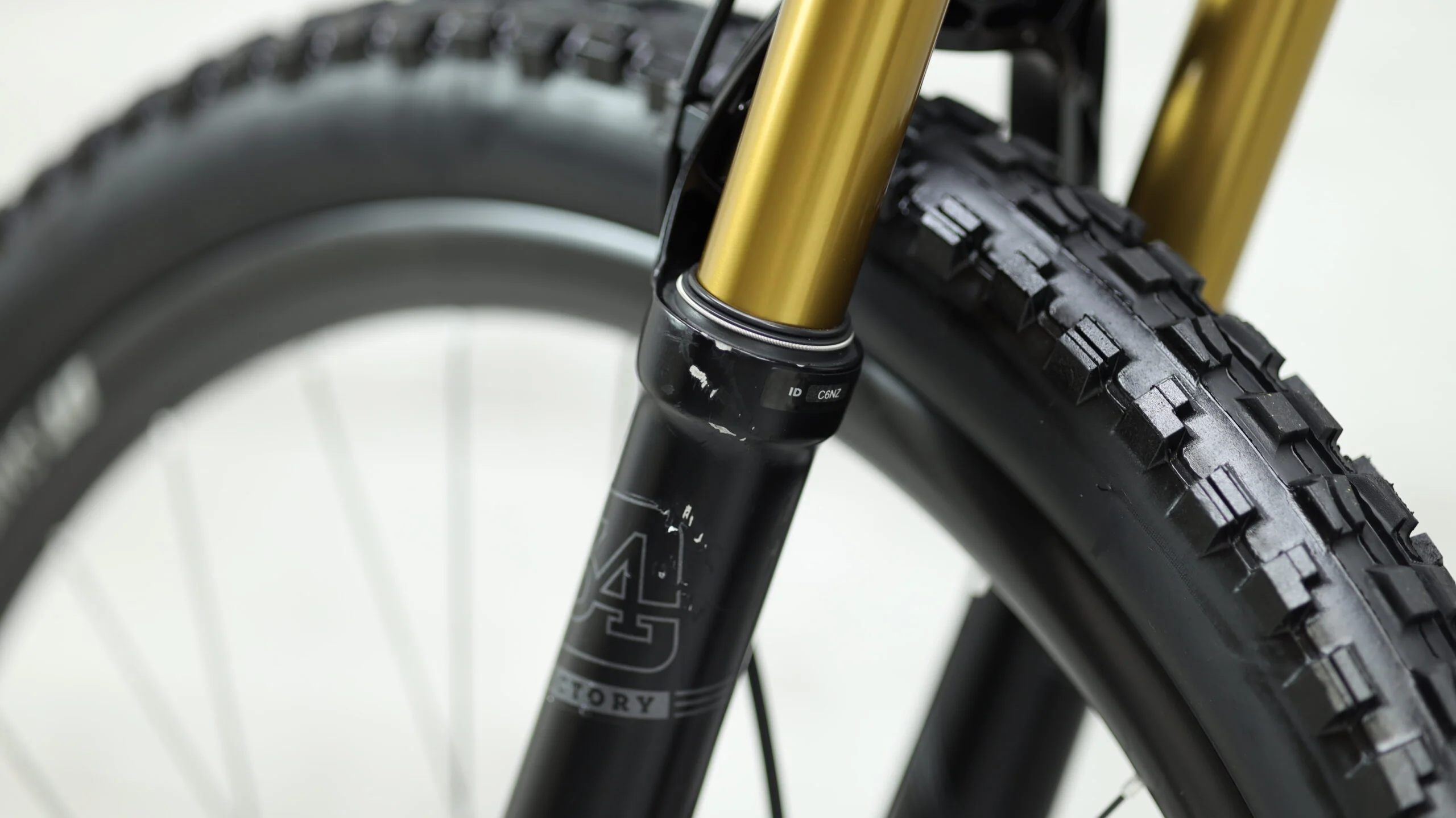 2018 Trek Fuel EX 9.9 29  Mountain Bike - Medium - Image 17