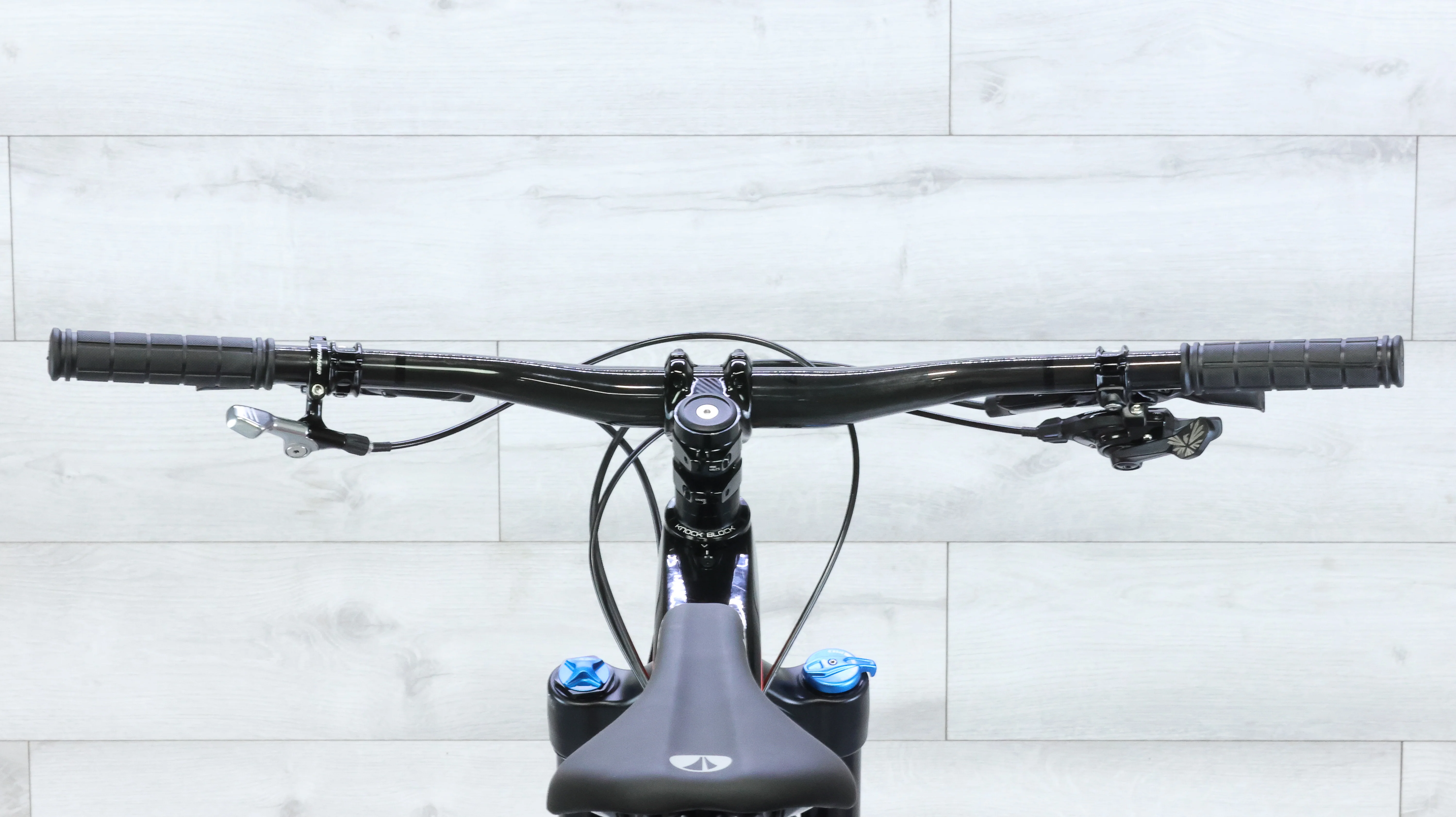 Trek Slash 9.8 Mountain Bike - 2018, Large - Image 14