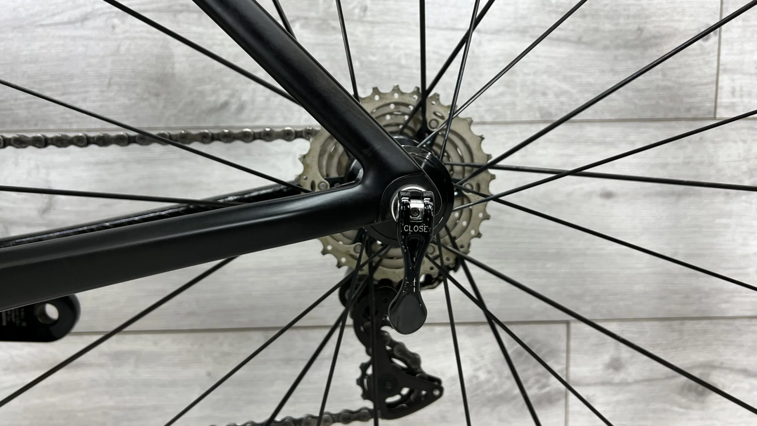 2019 Canyon Aeroad CF SLX  Road Bike - Medium - Image 14