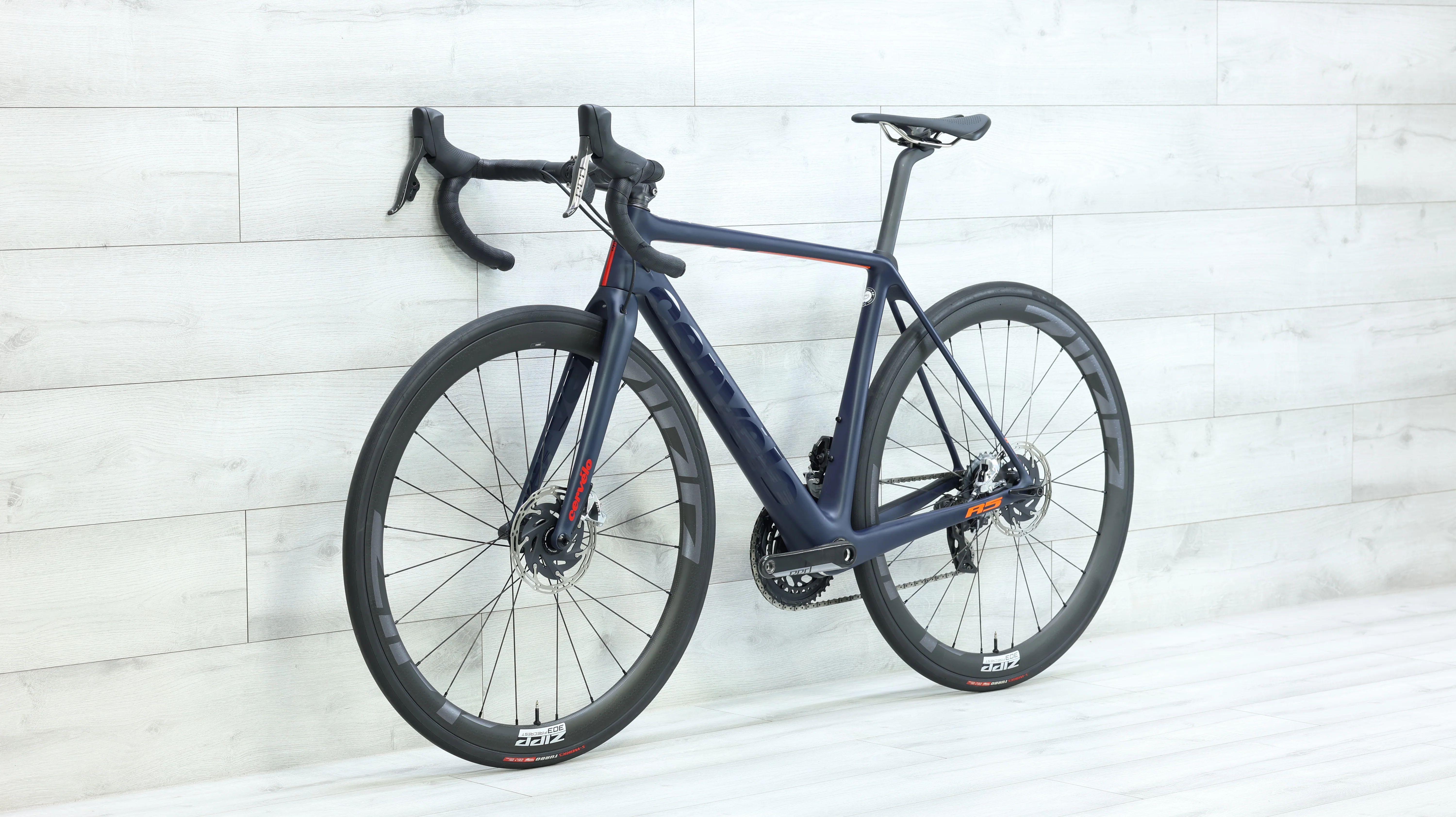 Cervelo R5 Red eTAP AXS Disc Road Bike - 2019, 54cm - Image 4