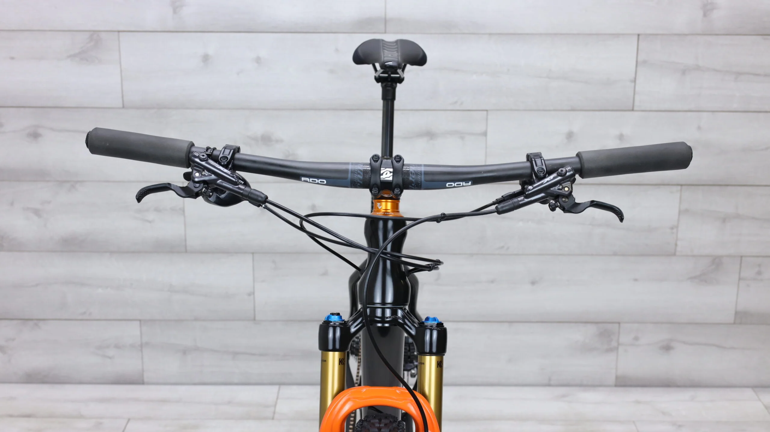 2019 Giant XTC Advanced  Mountain Bike - Large - Image 9
