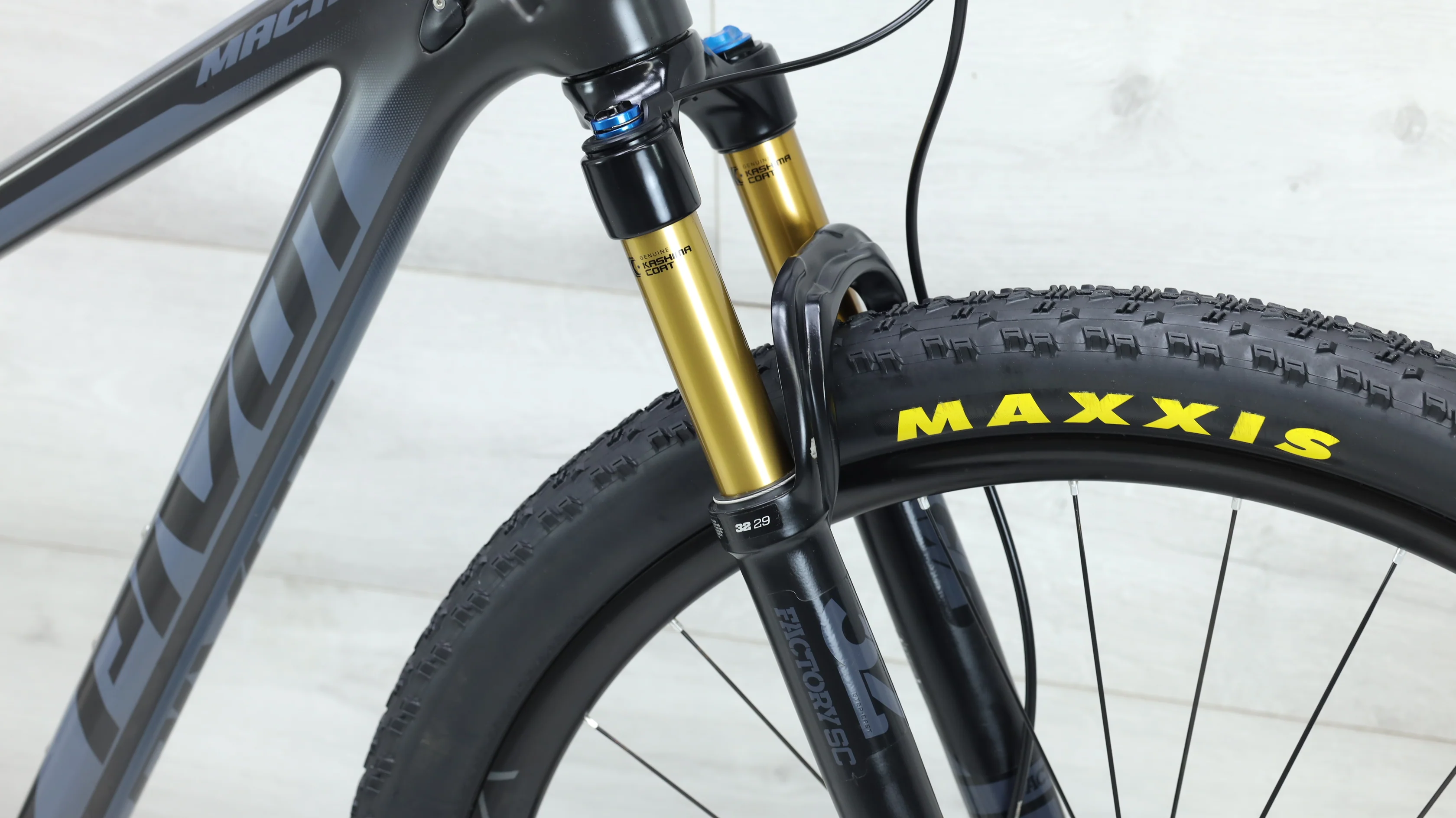 2019 Pivot Mach 4 SL Mountain Bike - Small - Image 7