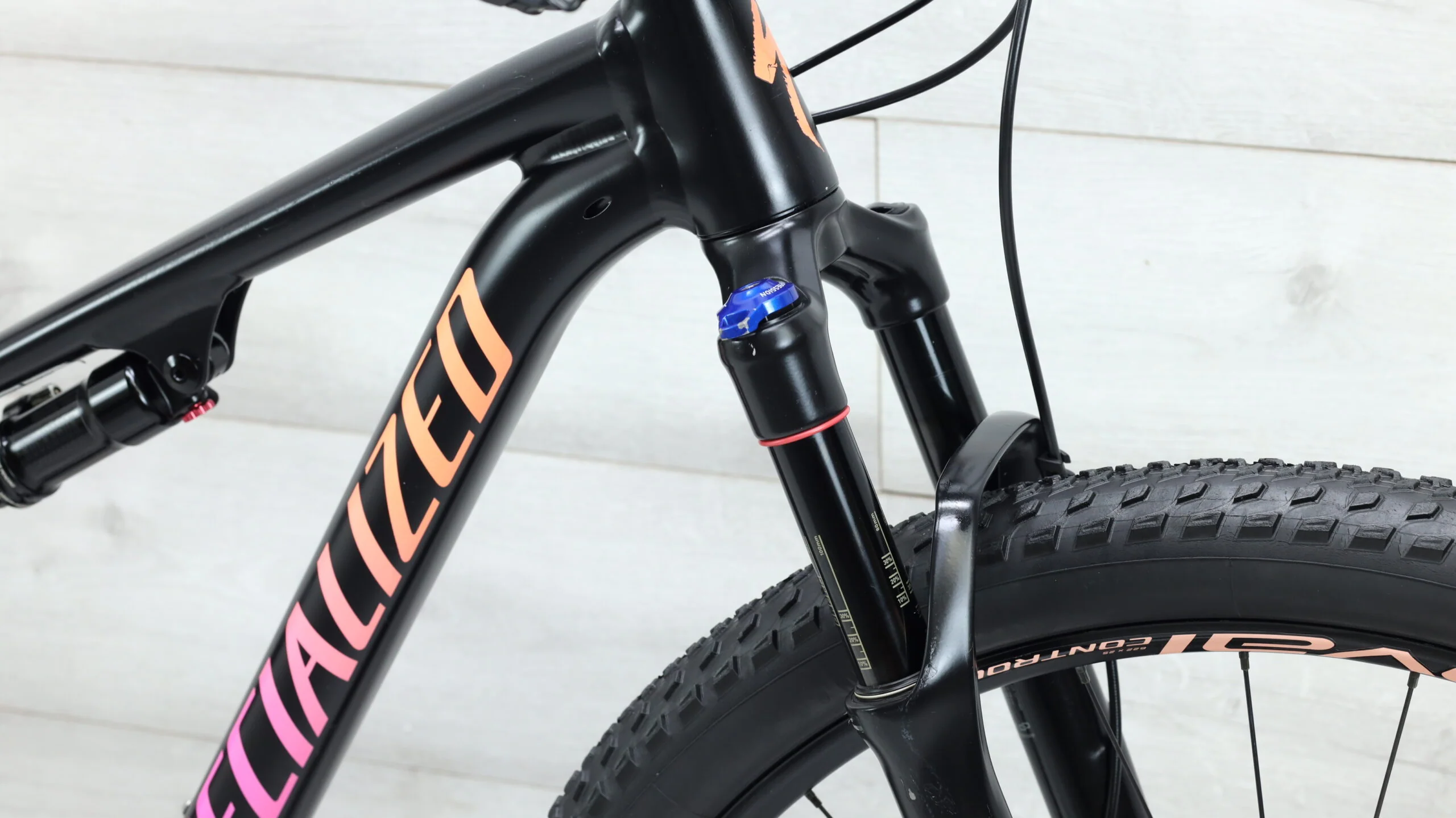 2019 Specialized Epic Comp Alloy Mountain Bike - X-Small - Image 9