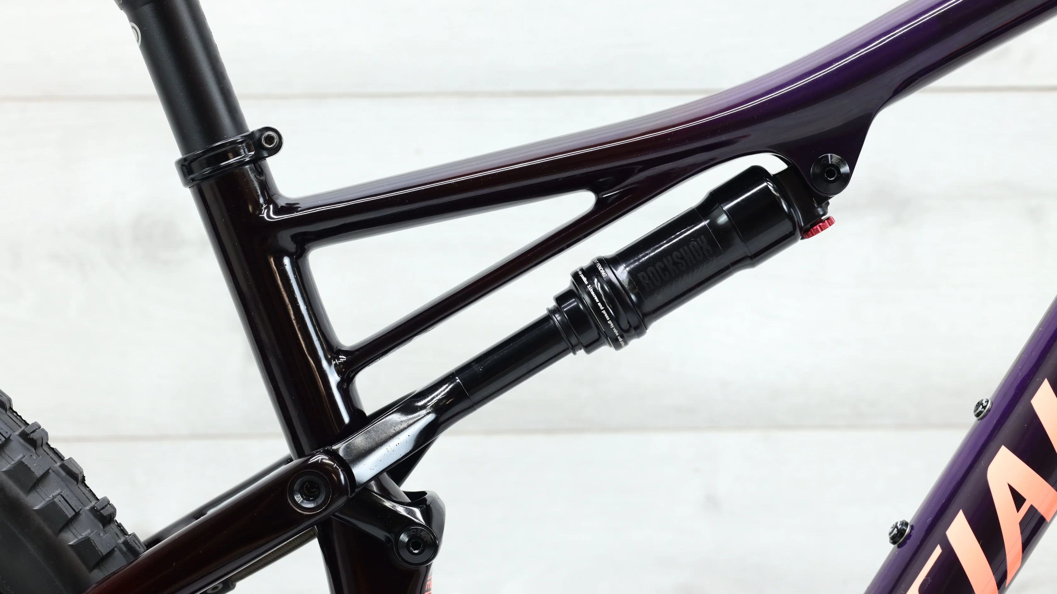 2019 Specialized Epic Comp Carbon Mountain Bike - Medium - Image 8