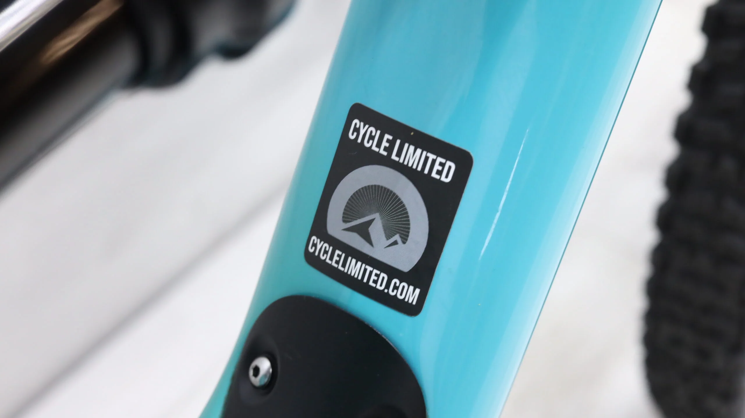 2019 Yeti SB5 C  Mountain Bike - Small - Image 3