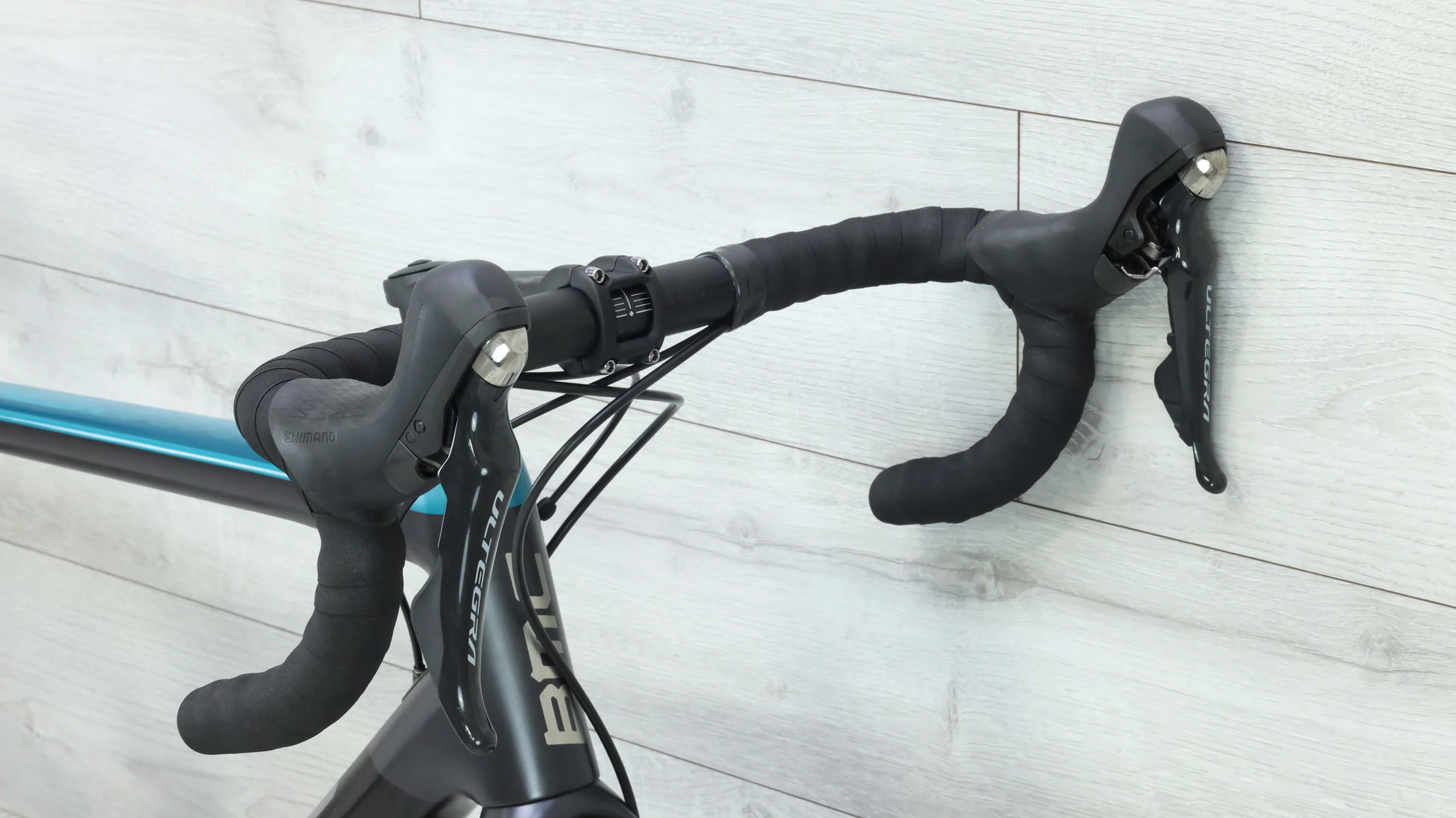 BMC Teammachine SLR02 Disc Three Road Bike - 2020, 56cm - Image 7