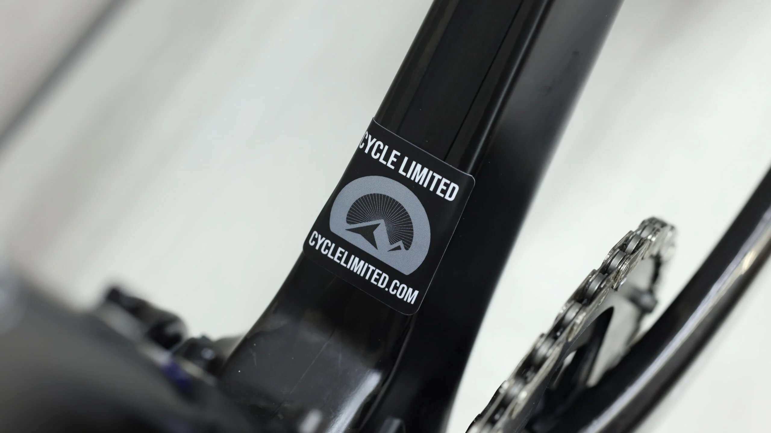 2020 Fuji Supreme 1.1  Road Bike - 50cm - Image 3