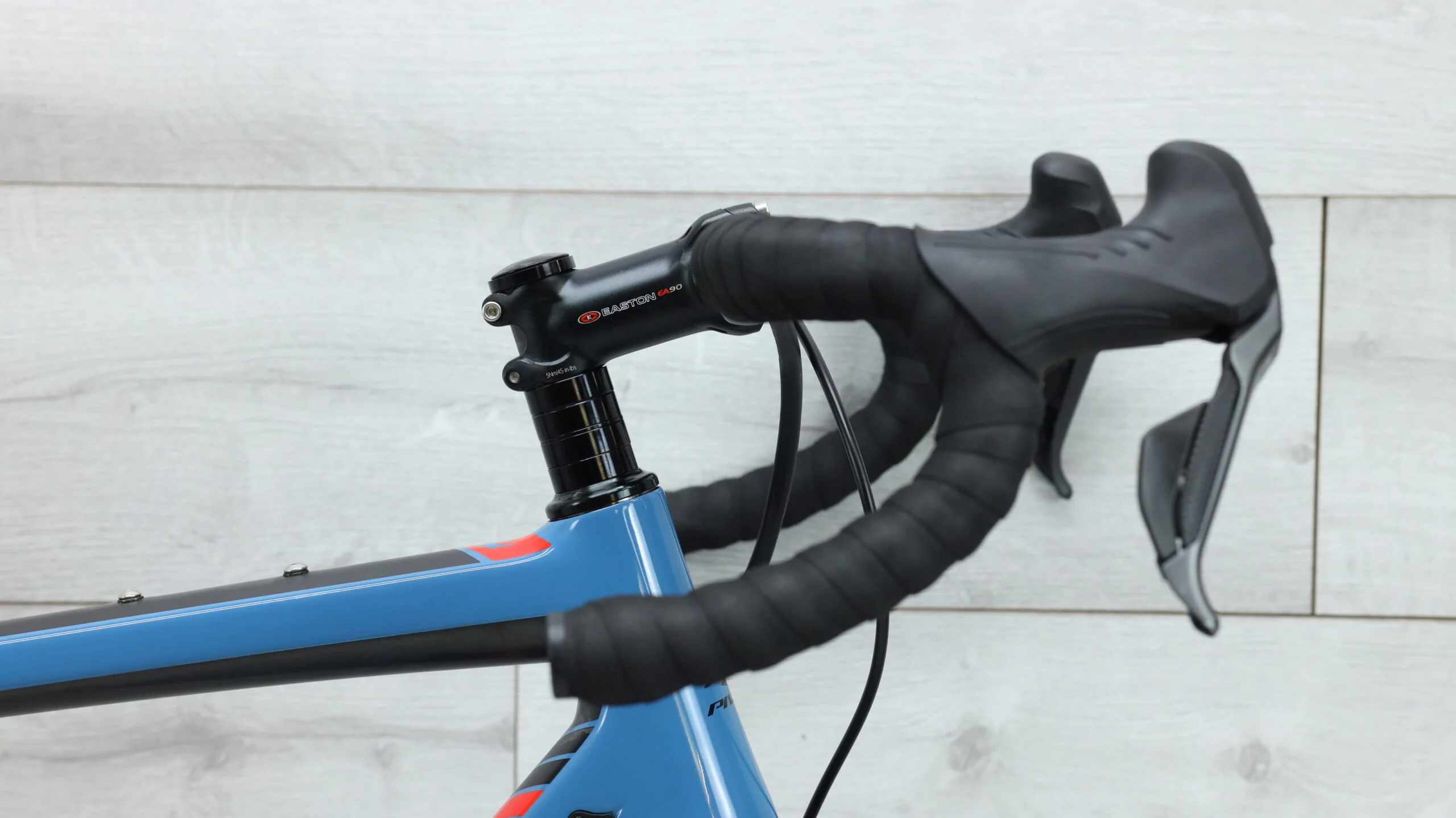 2020 Pivot Vault  Gravel Bike - Medium - Image 10