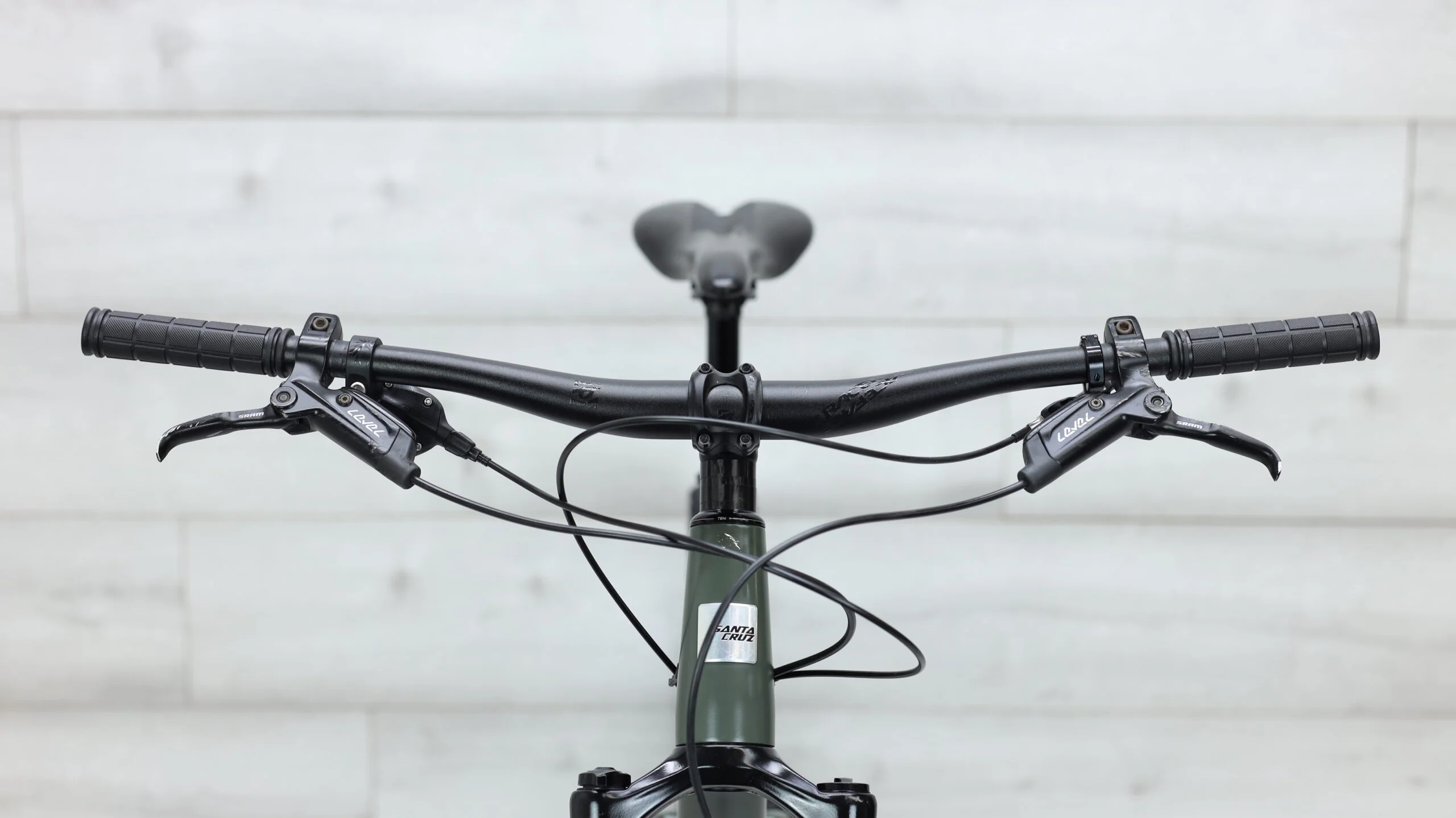 2020 Santa Cruz 5010 D  Mountain Bike - Medium - Image 11