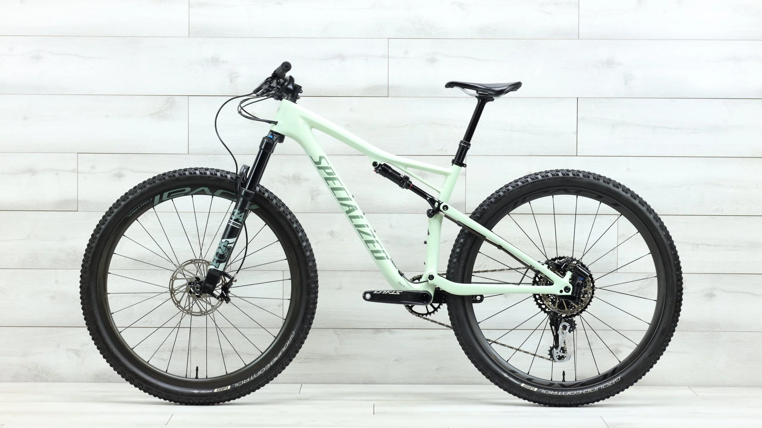 2020 Specialized Epic Expert Carbon EVO Mountain Bike - Medium - Image 2
