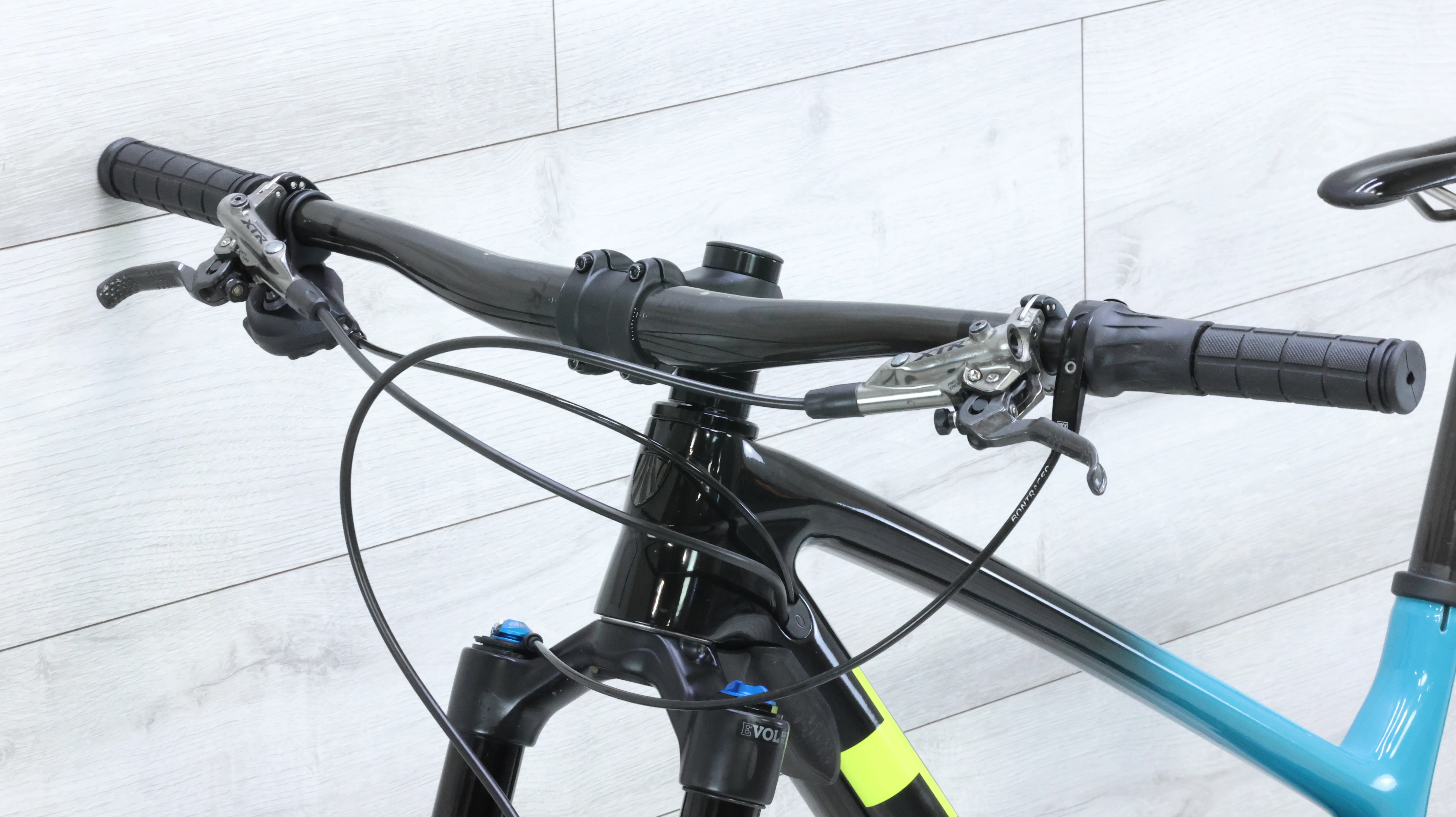 2020 Trek Top Fuel 9 XTR Mountain Bike - Medium - Image 13