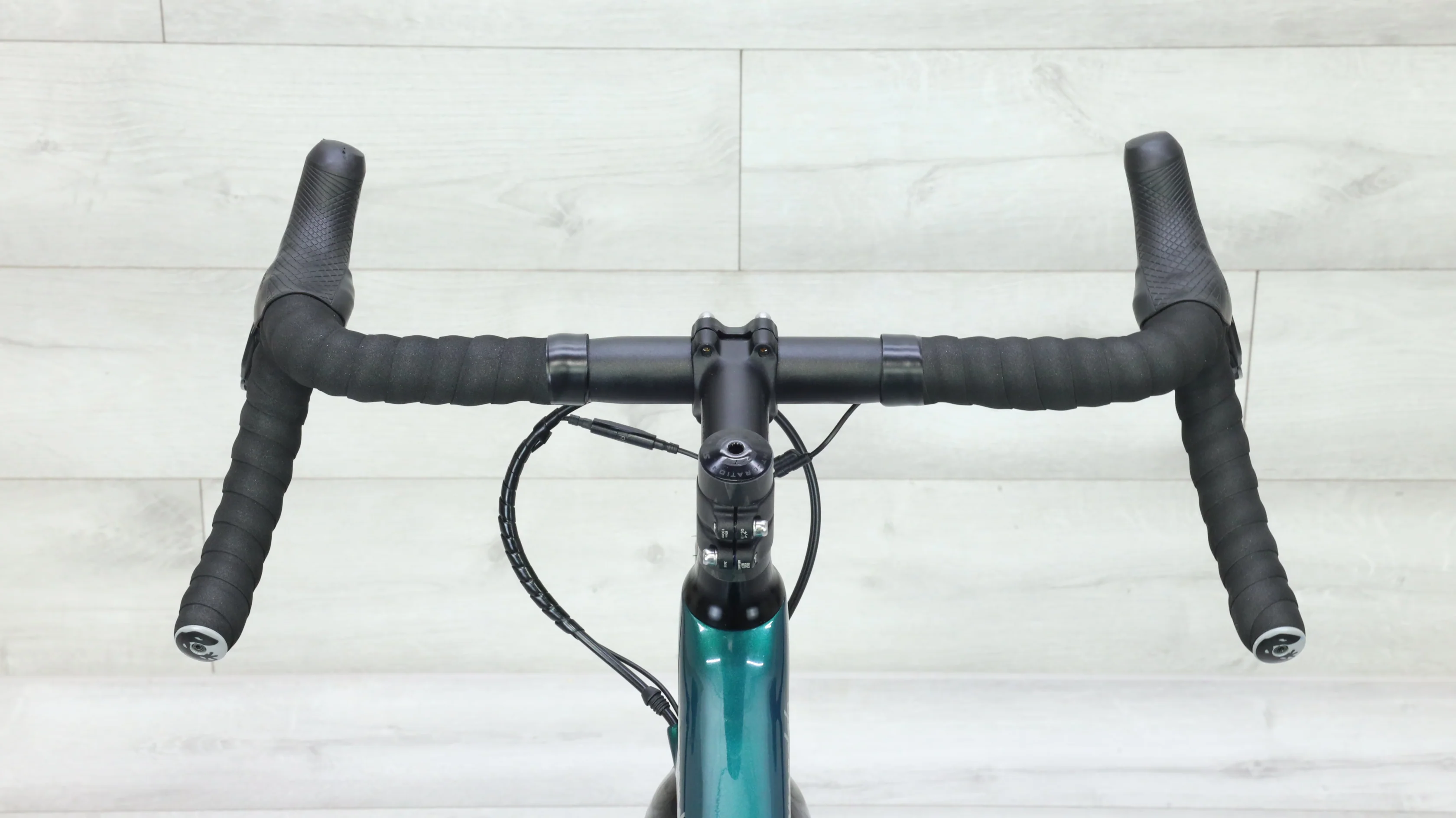 2021 Cannondale Synapse Carbon Disc Ultegra Di2 Road Bike - 51cm - Image 11