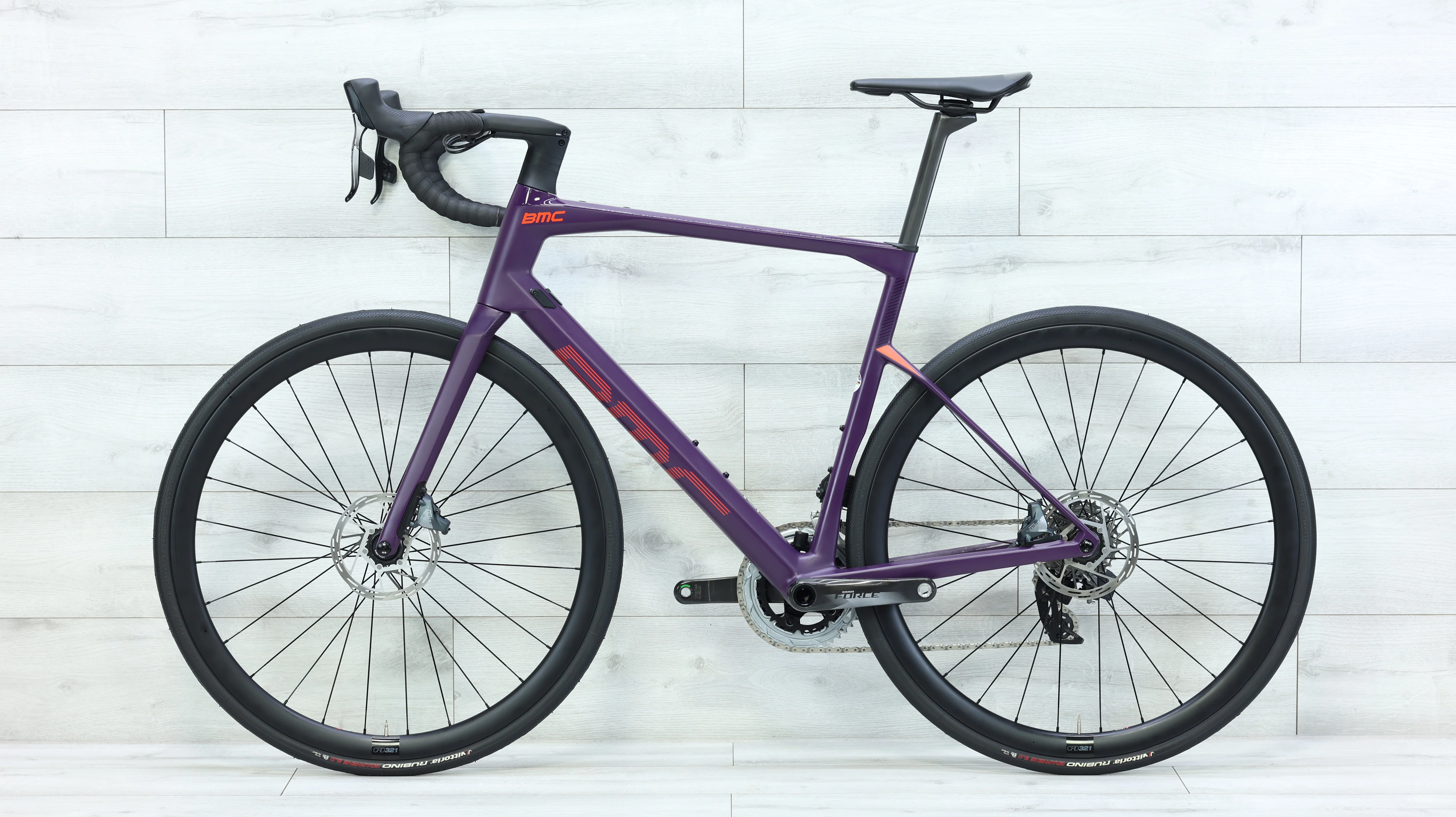 2022 BMC Roadmachine 01 FOUR Road Bike - 56cm - Image 2
