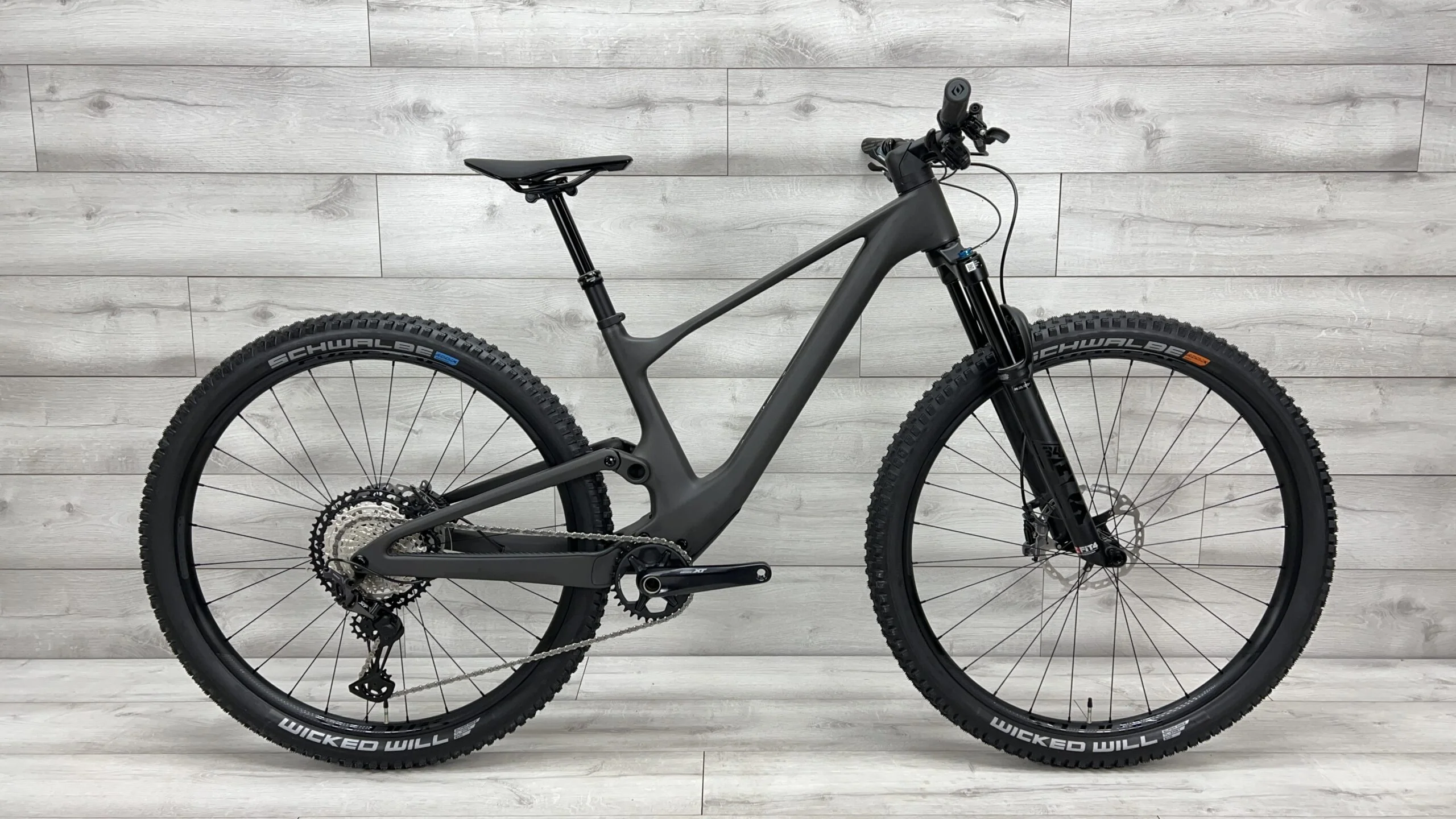 2022 Scott Spark 910 Mountain Bike - Small