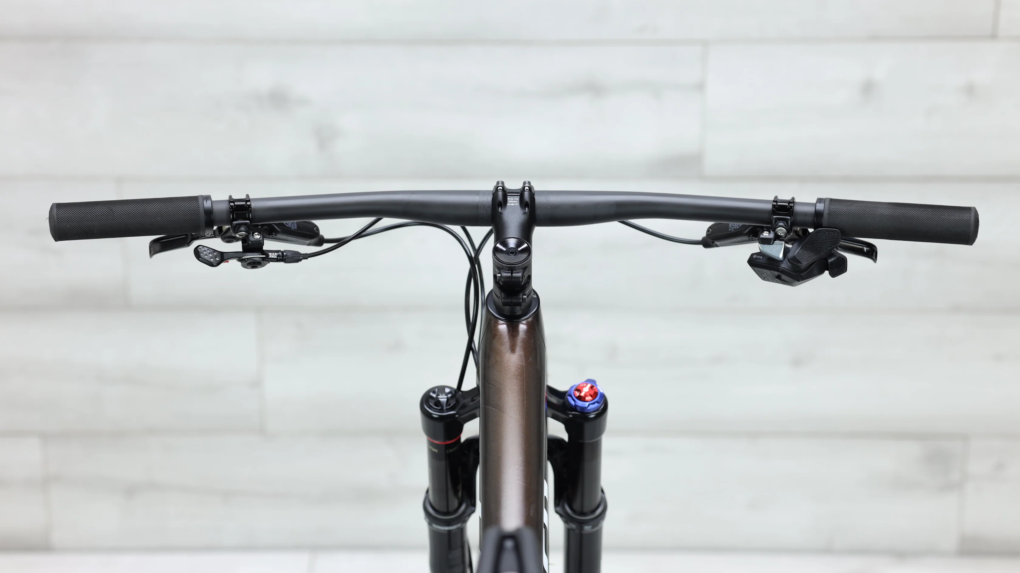 2022 Specialized Epic Pro Mountain Bike - Large - Image 12