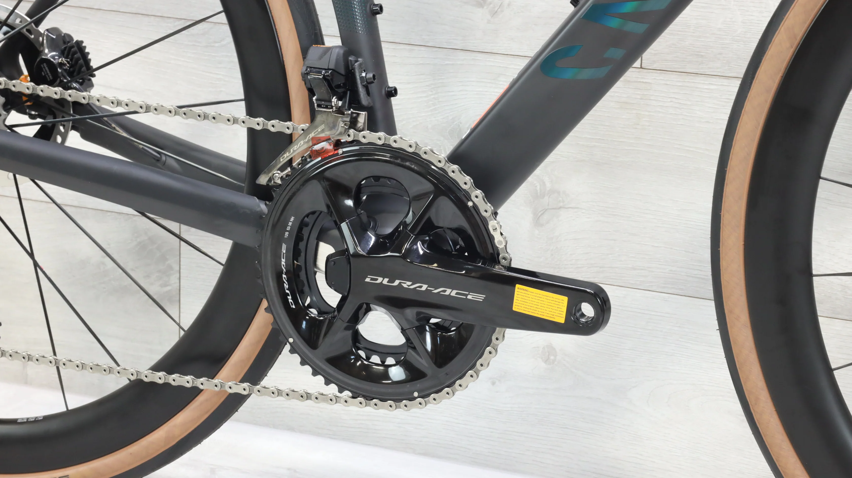 2023 Canyon Endurace CFR Di2 Road Bike - Medium - Image 5