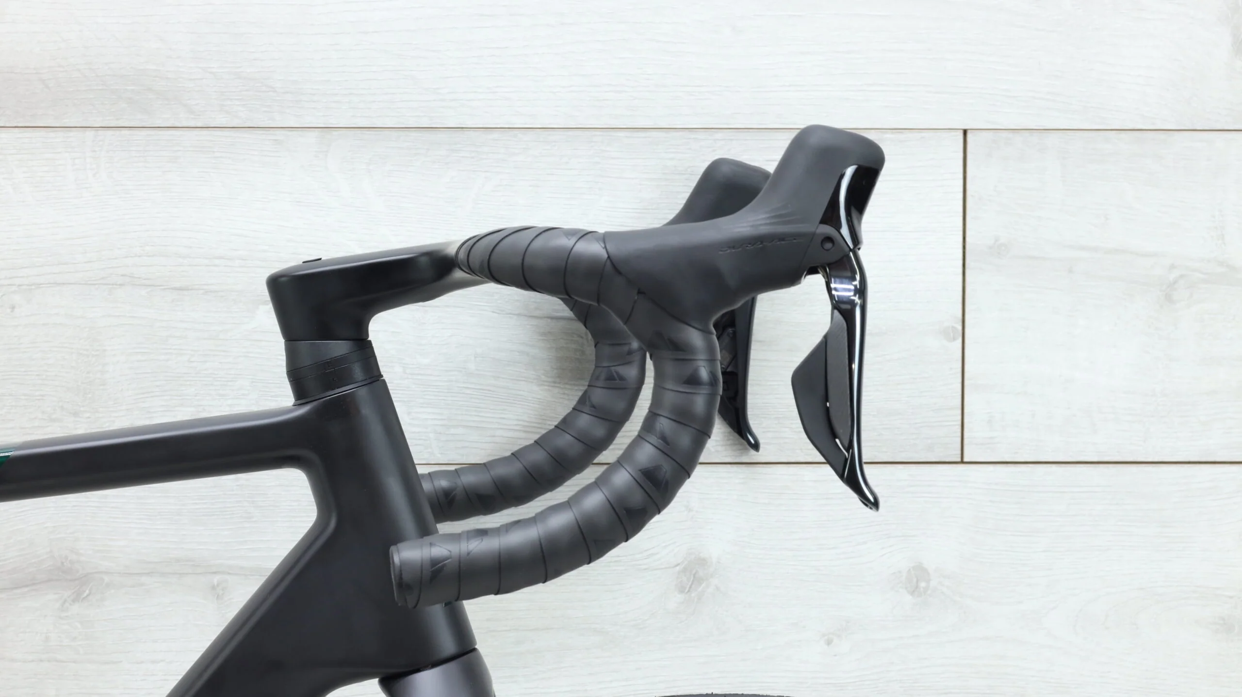 2023 Canyon Ultimate CFR Di2 Road Bike - Medium - Image 9