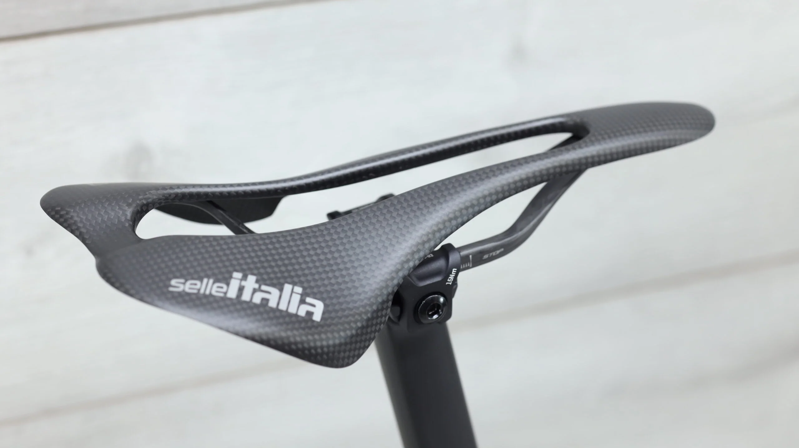 2023 Canyon Ultimate CFR Di2 Road Bike - Small - Image 13