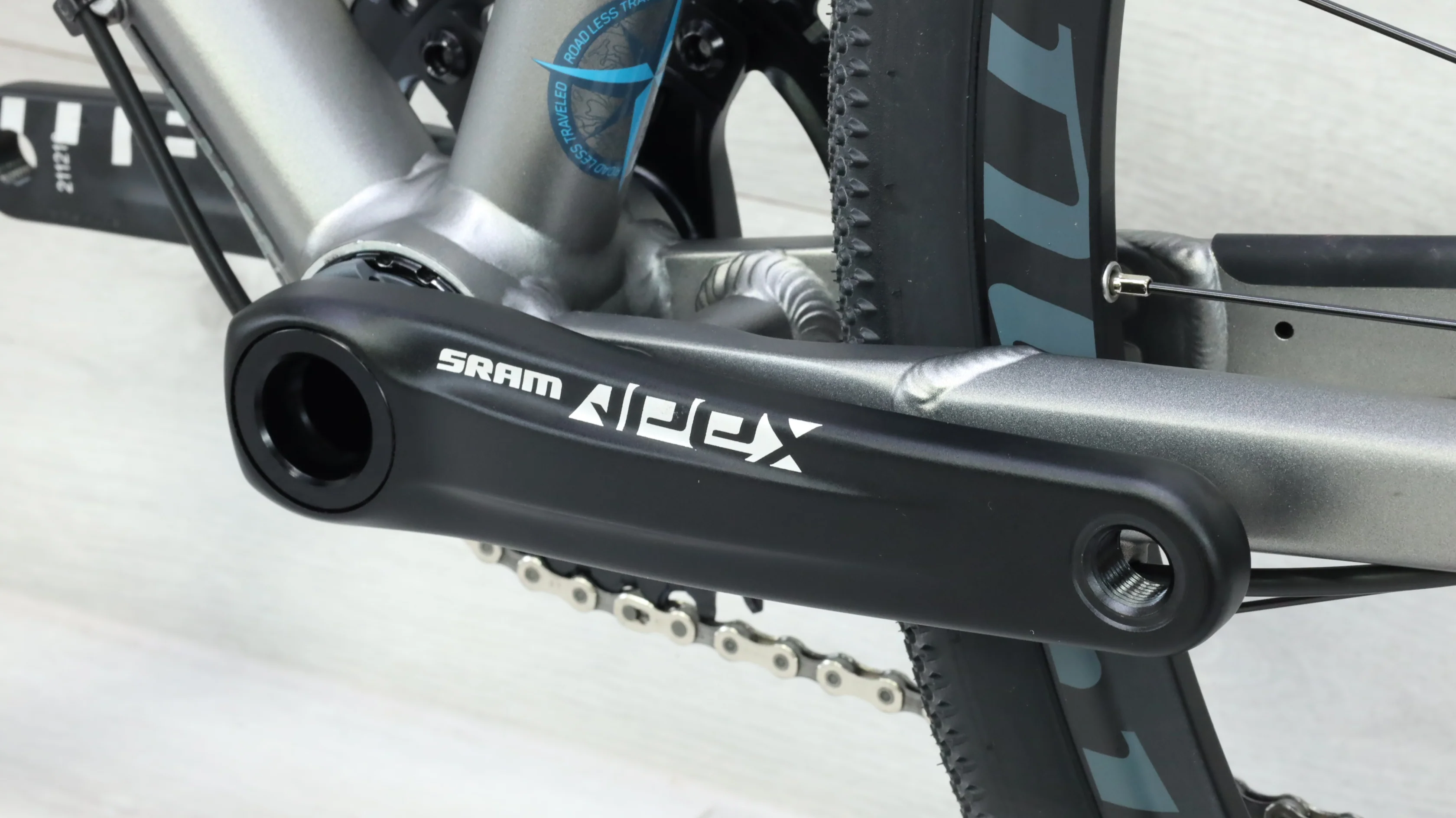2023 Niner RLT 9 2-Star SRAM Apex 1 Gravel Bike 62cm - Image 6