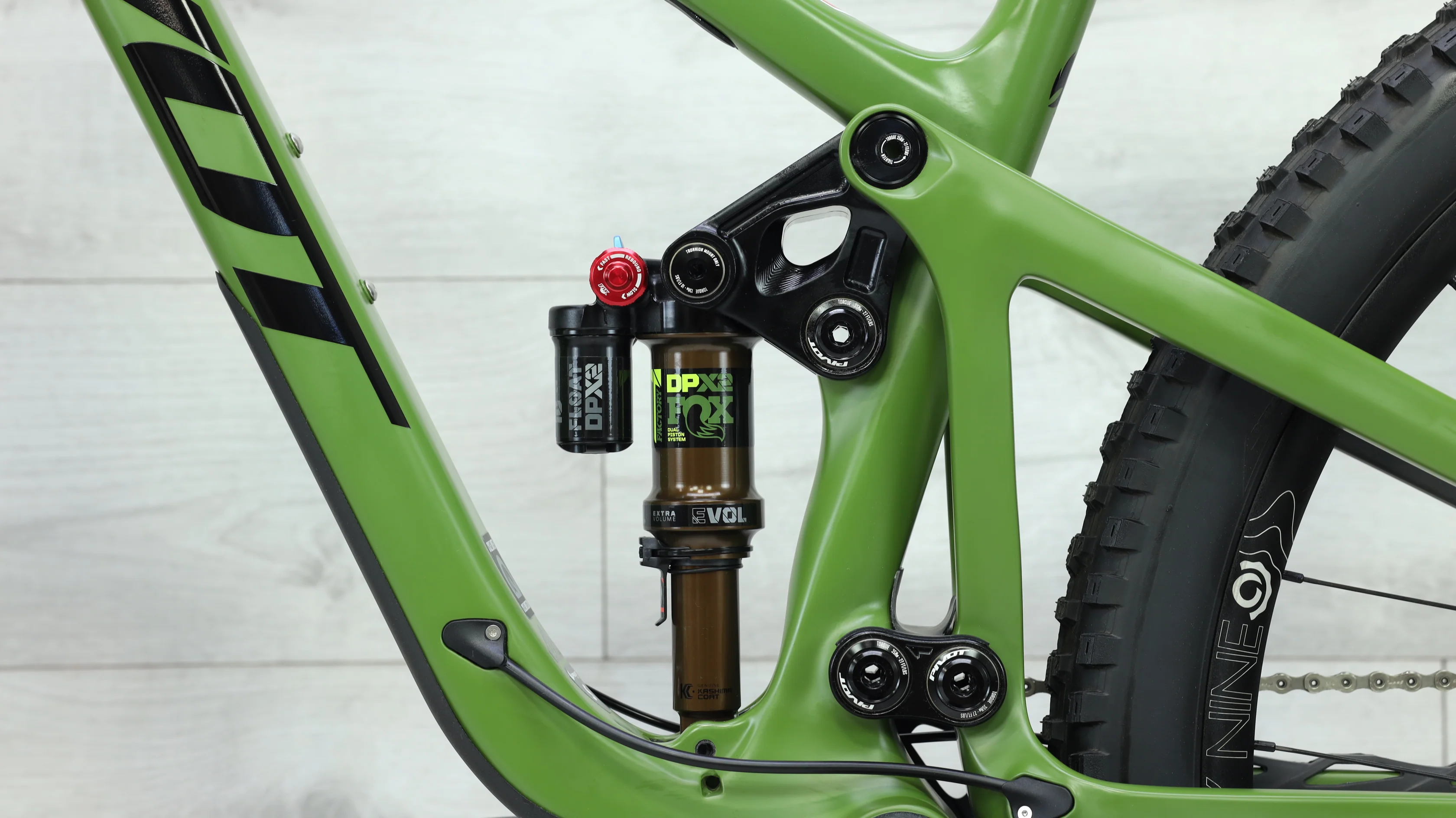 2023 Pivot Switchblade Pro X01 Mountain Bike - Small - Image 10