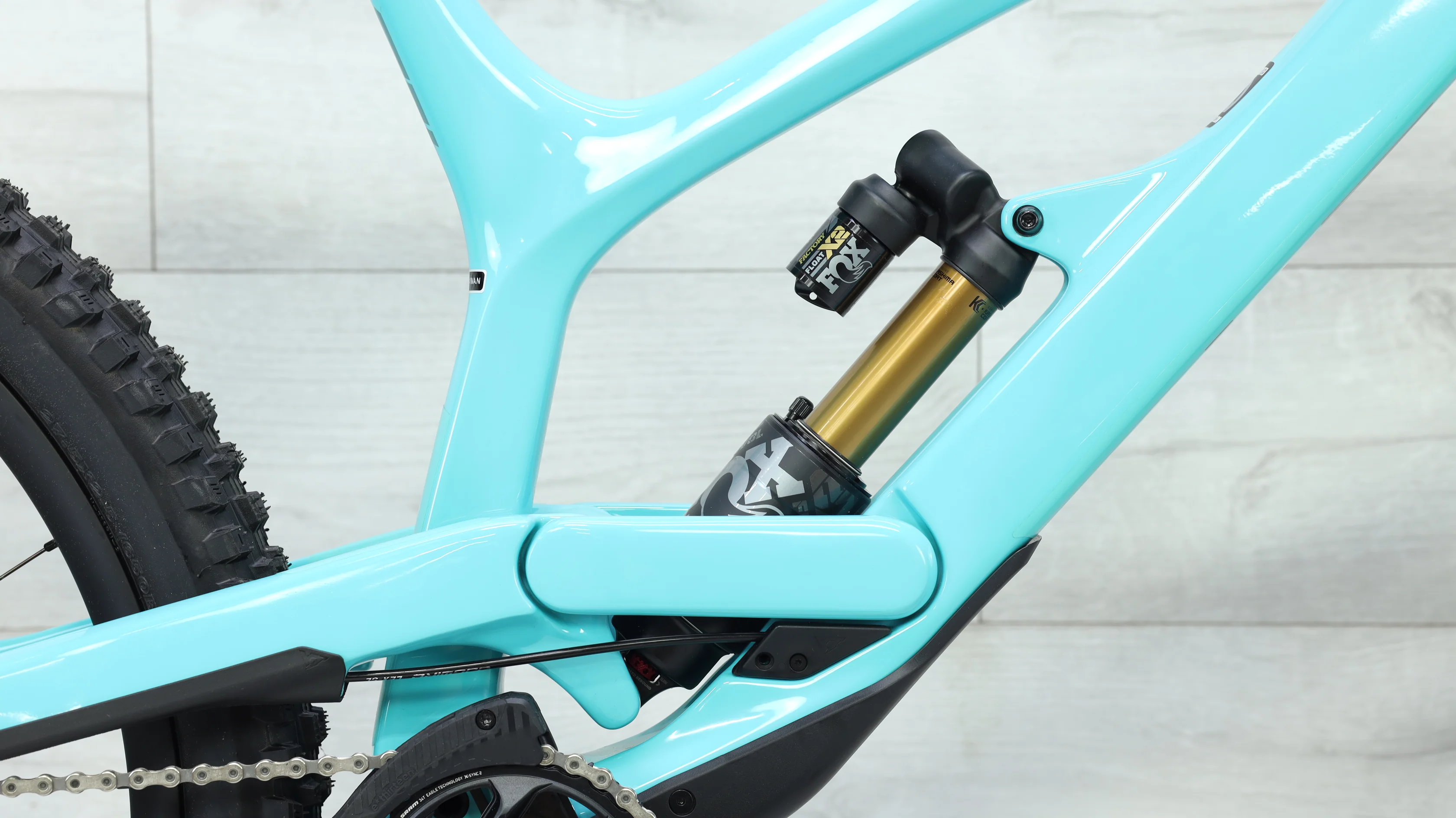 2023 YT Tues CORE 4 27 Mountain Bike - XX-Large - Image 9