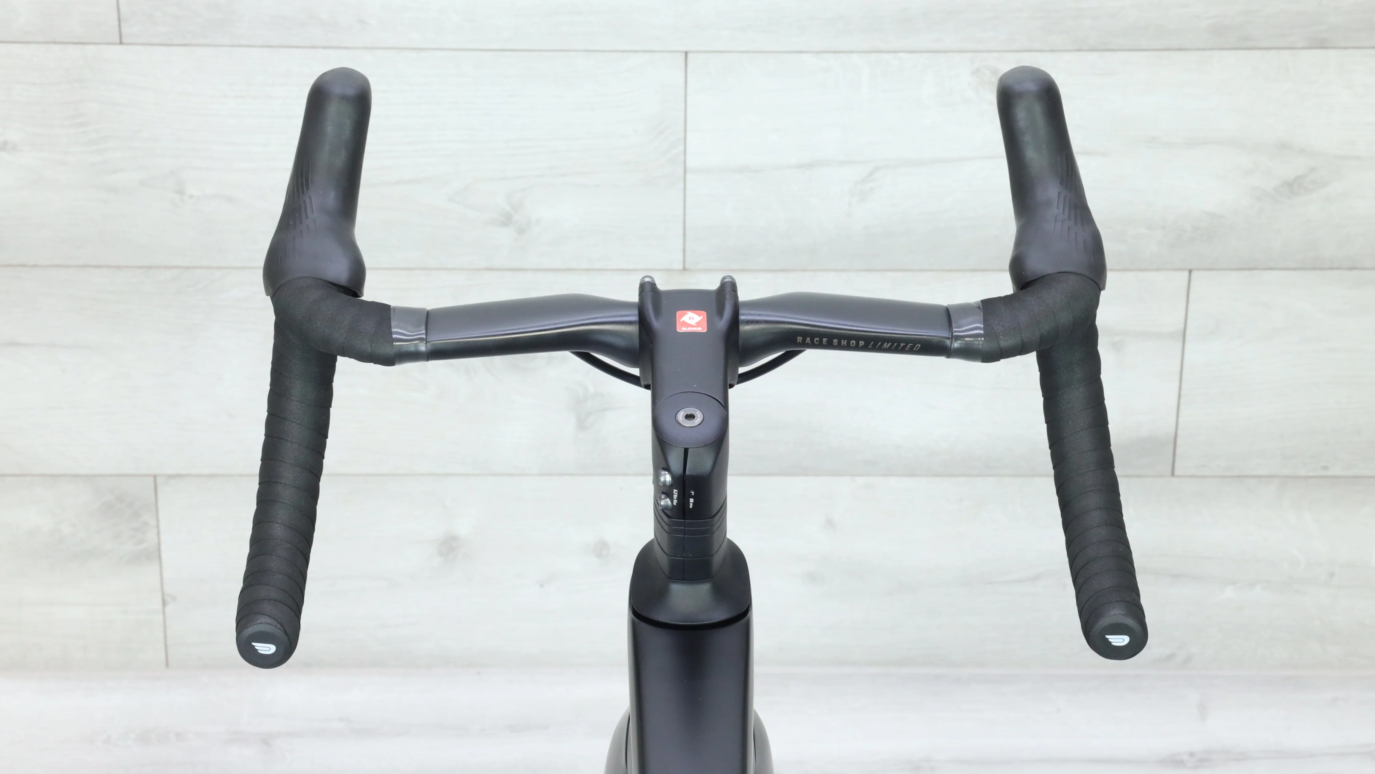 2024 Trek Madone SL 6 Gen 7 Road Bike - 52cm - Image 11