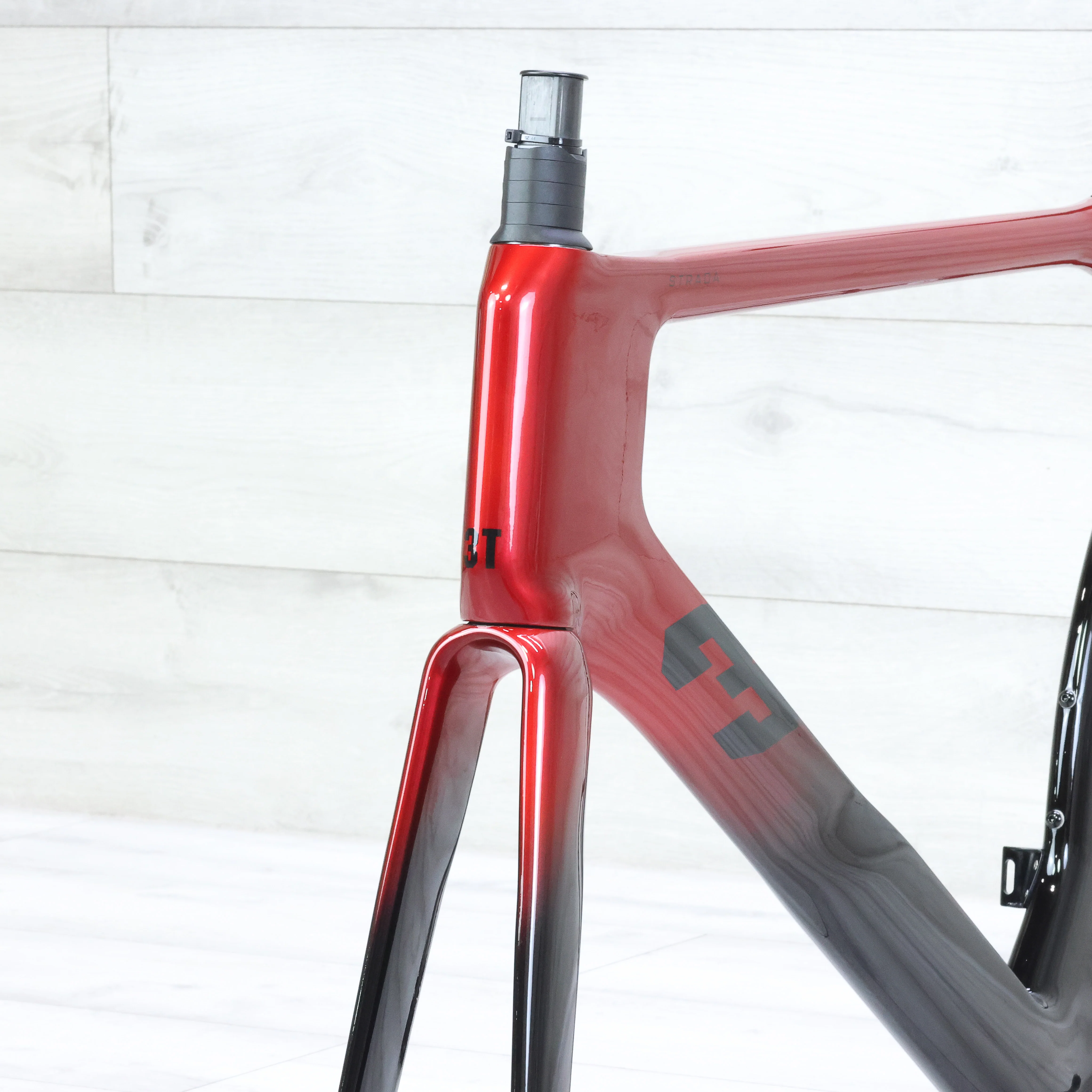 3T Strada 2x Disc Brake Aero Road Bike Frameset 700c Red/Black - 56cm - Image 6