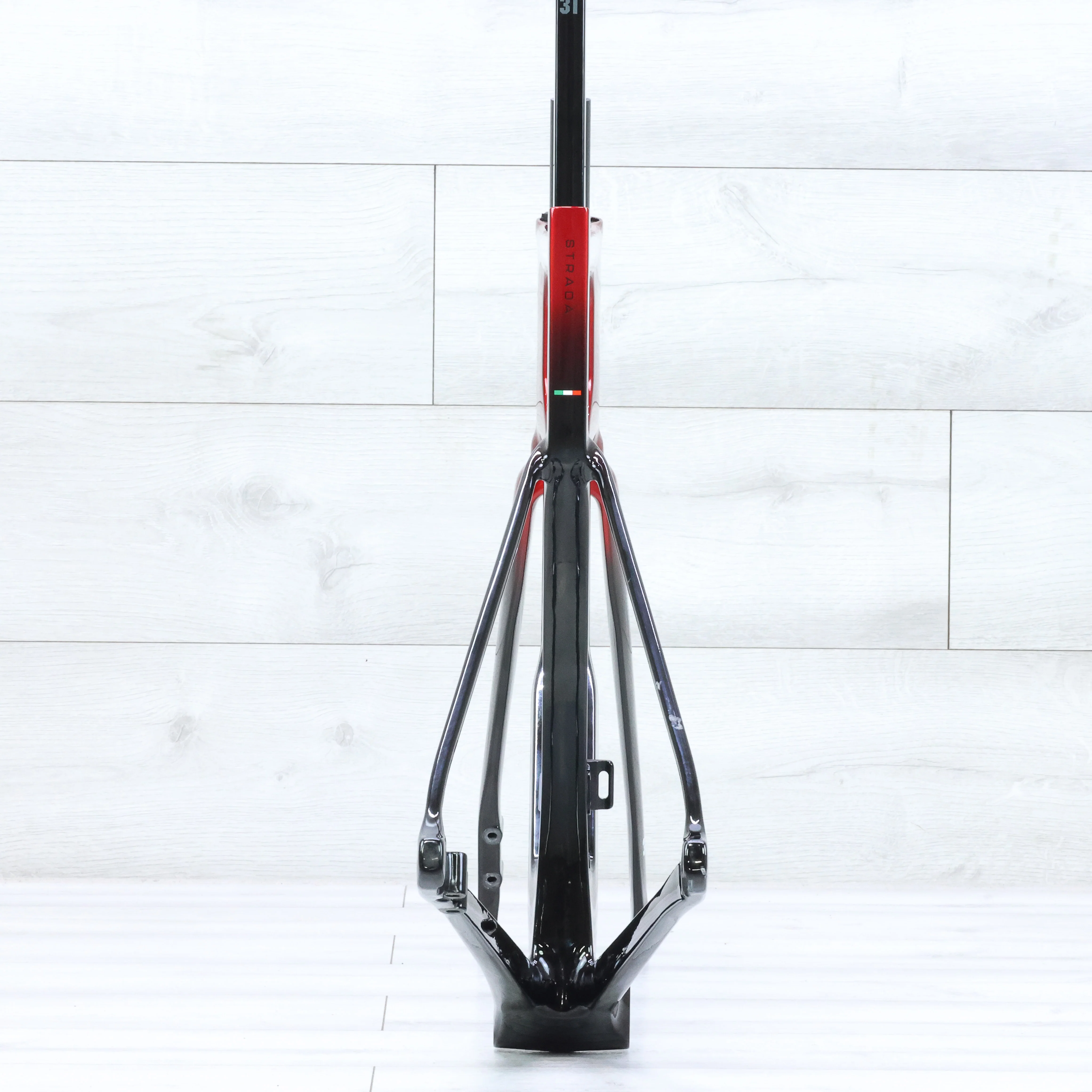 3T Strada 2x Disc Brake Aero Road Bike Frameset 700c Red/Black  - 56cm - Image 9