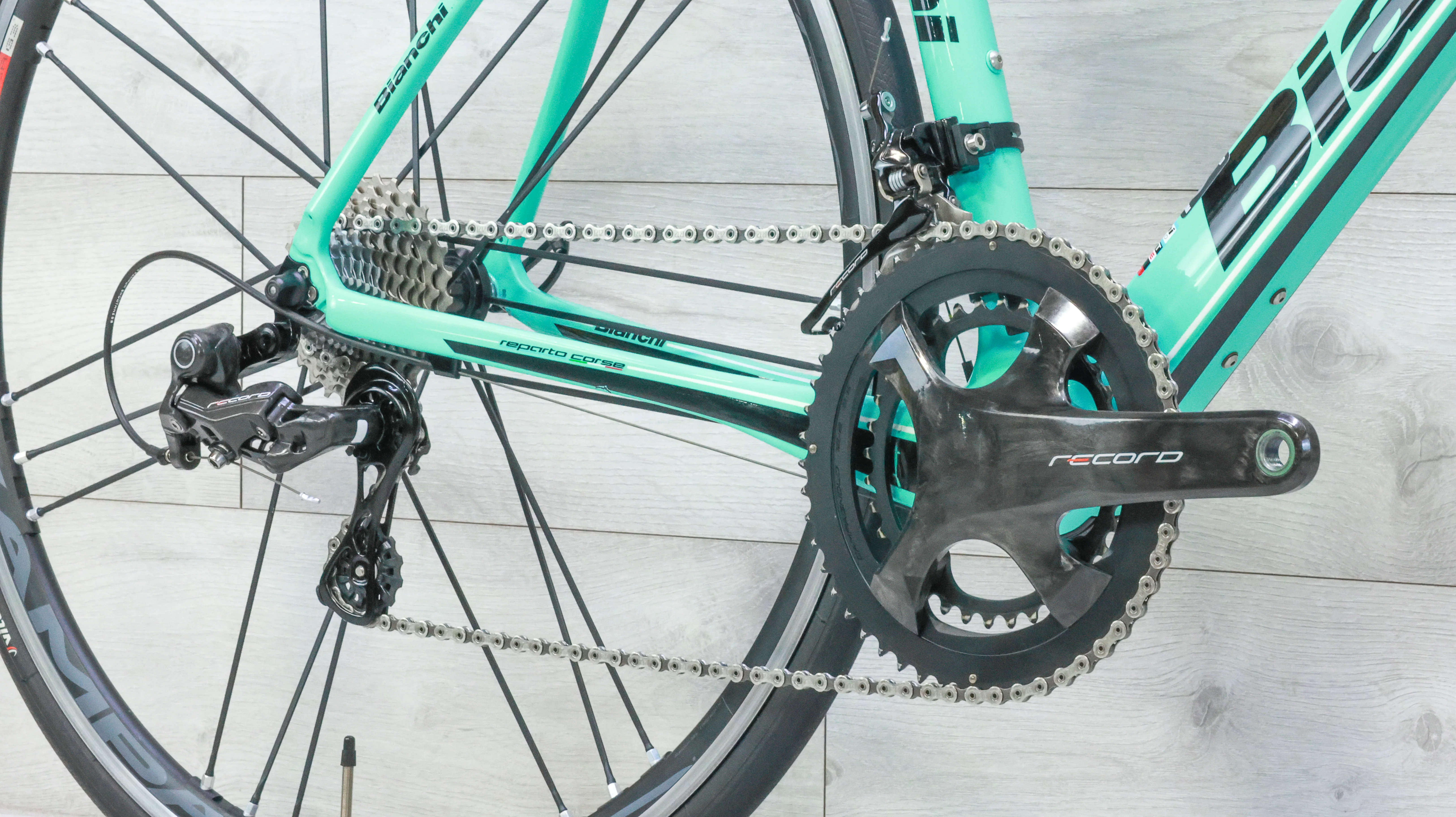 Bianchi Infinito CV Campagnolo Record Road Bike - 2017, 59cm - Image 6
